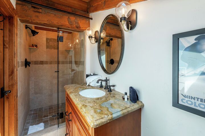 #2209 - Elm - Ensuite Bathroom