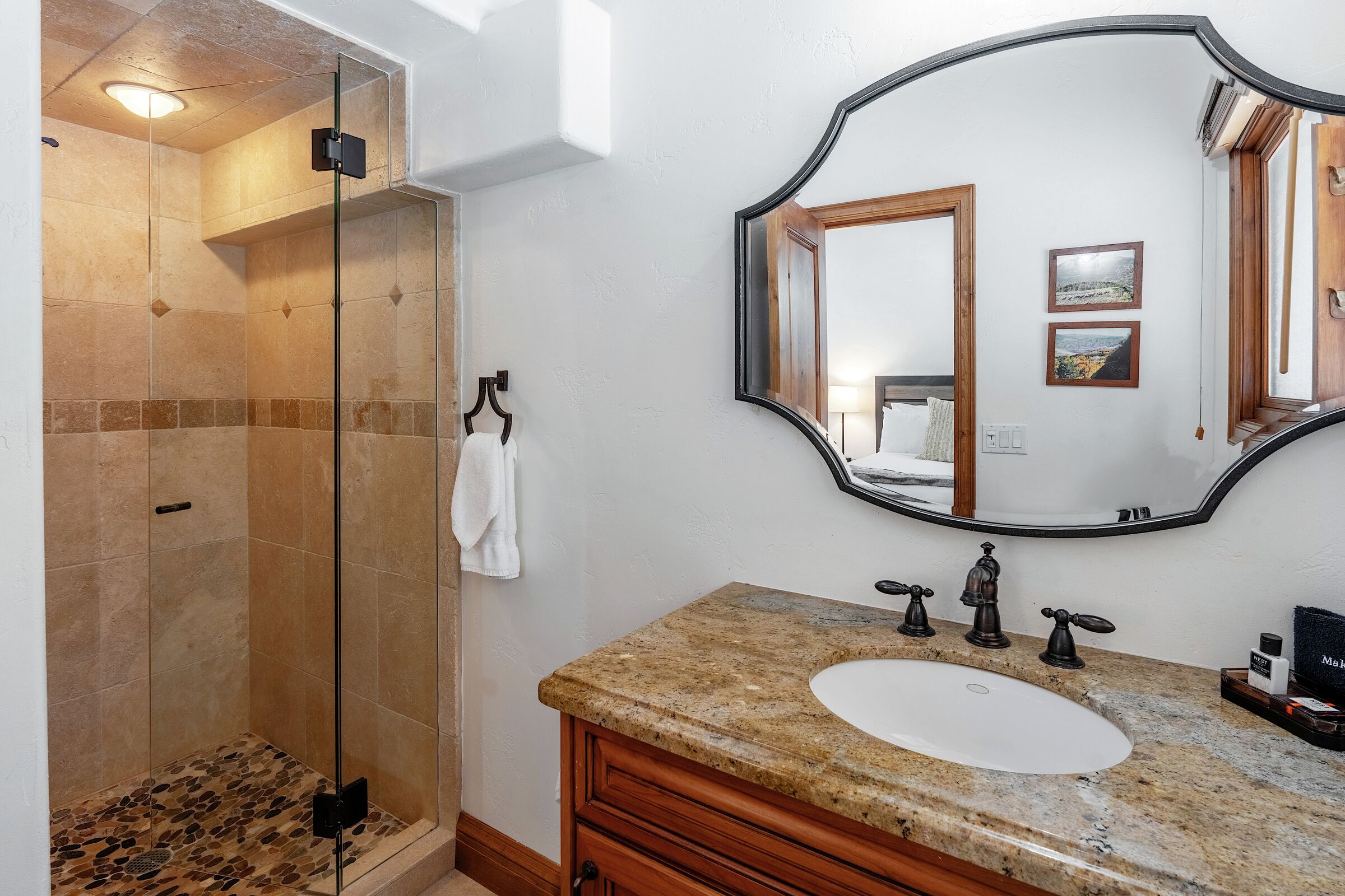 #2209 - Elm - Ensuite Bathroom