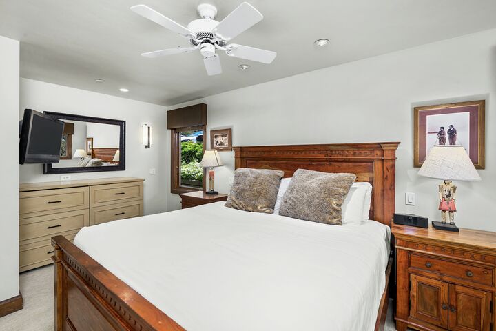 #3106 - Ivy - Bedroom