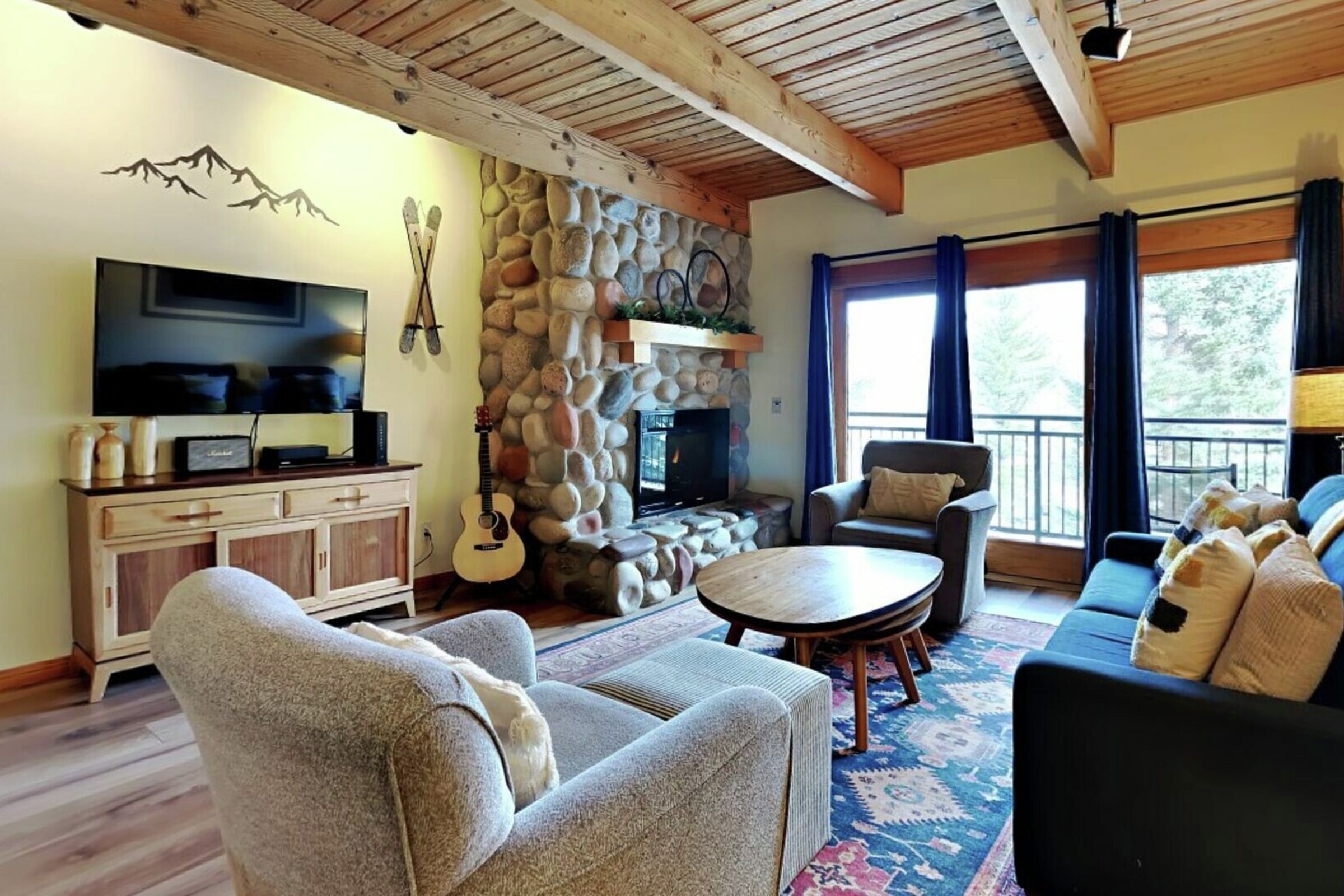 #A2B - Living Area