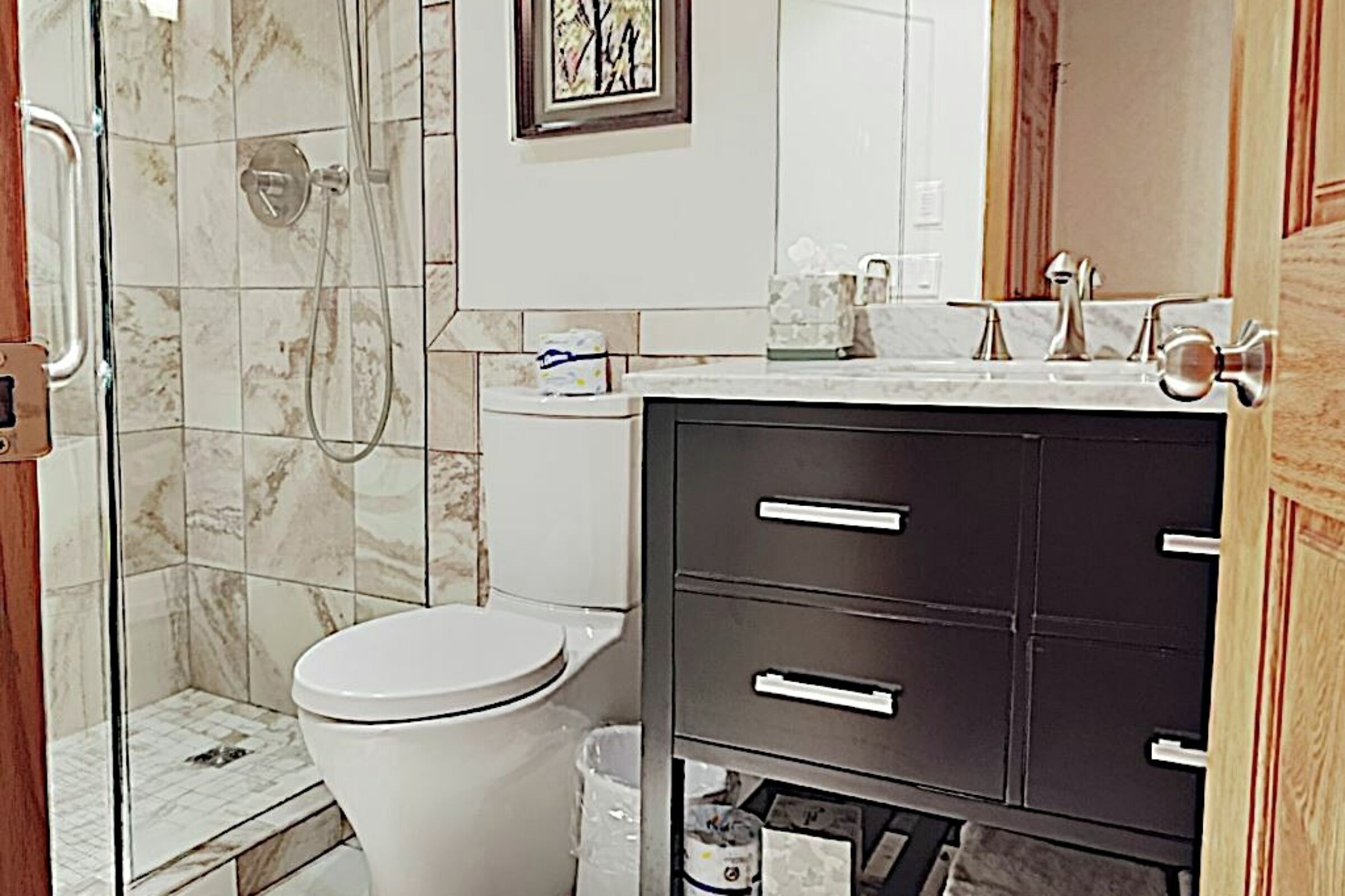 #B1B - Bathroom