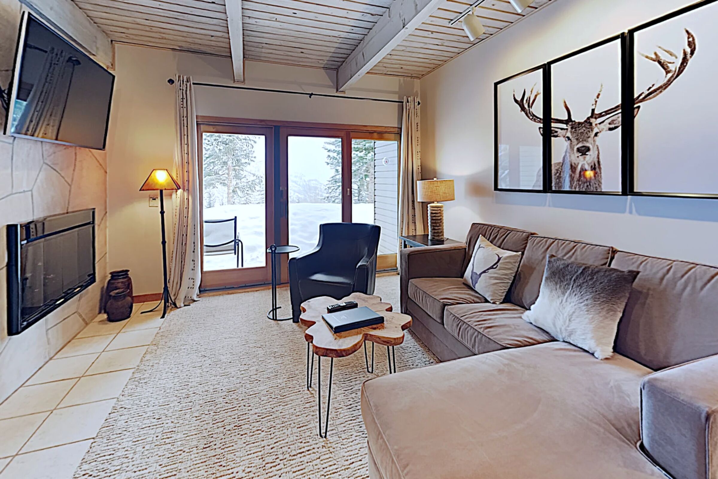 #B1B - Living Room