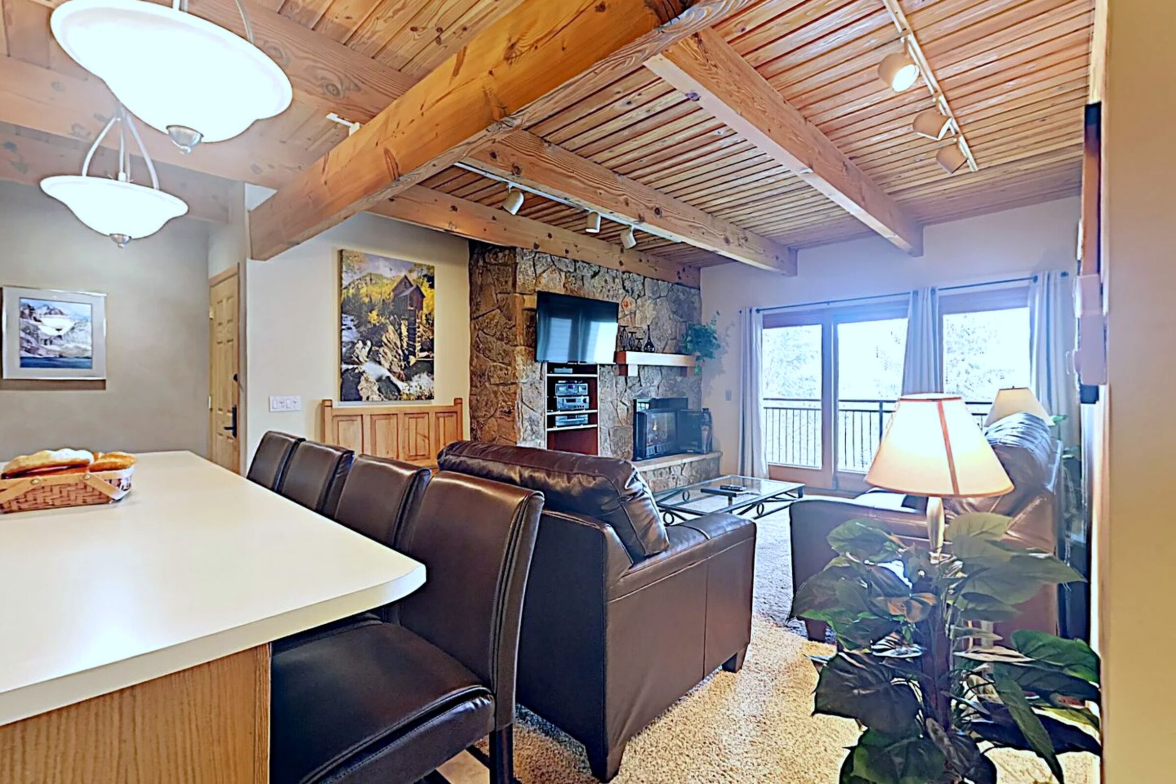 #B2B - Living Area