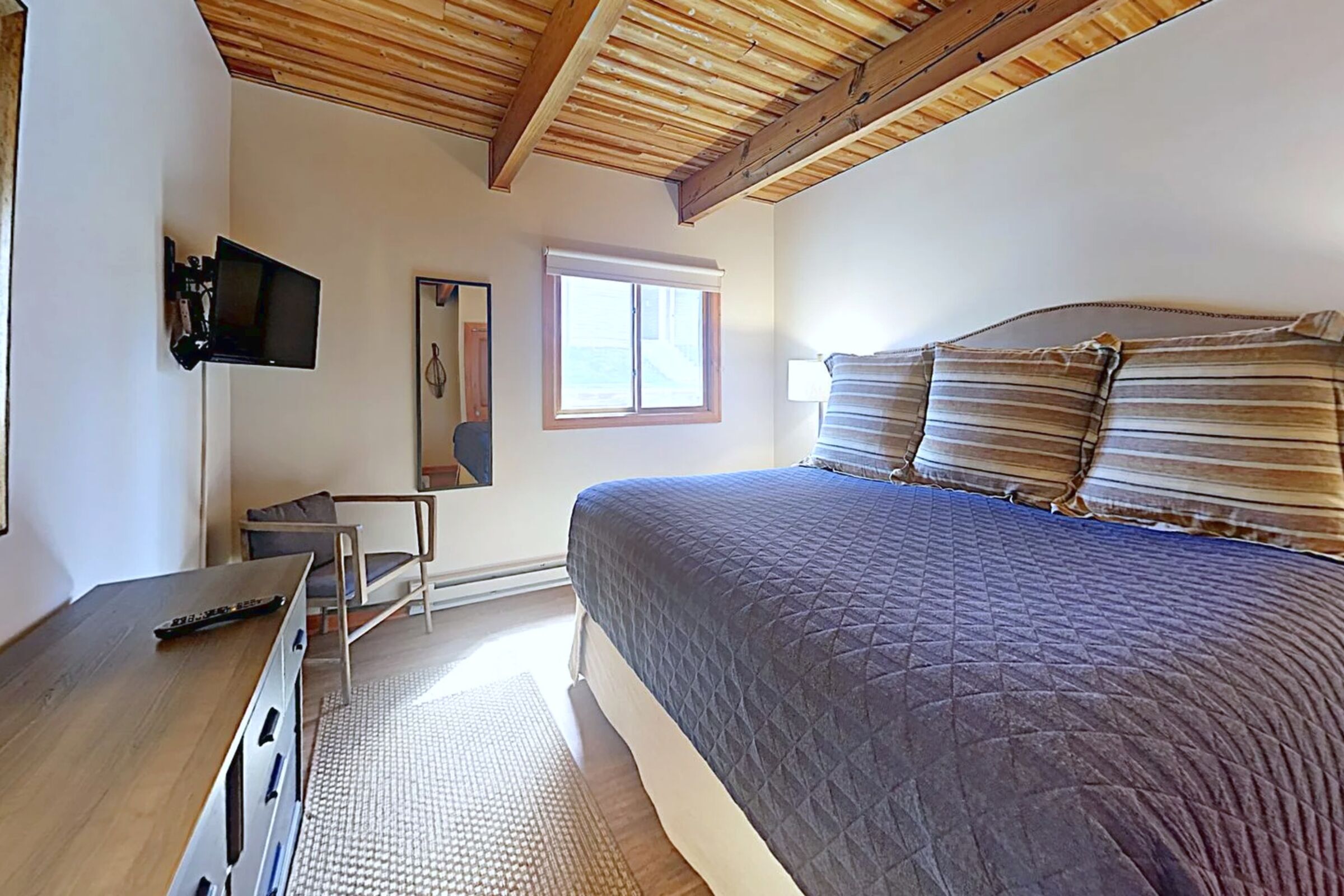 #D2F - Bedroom