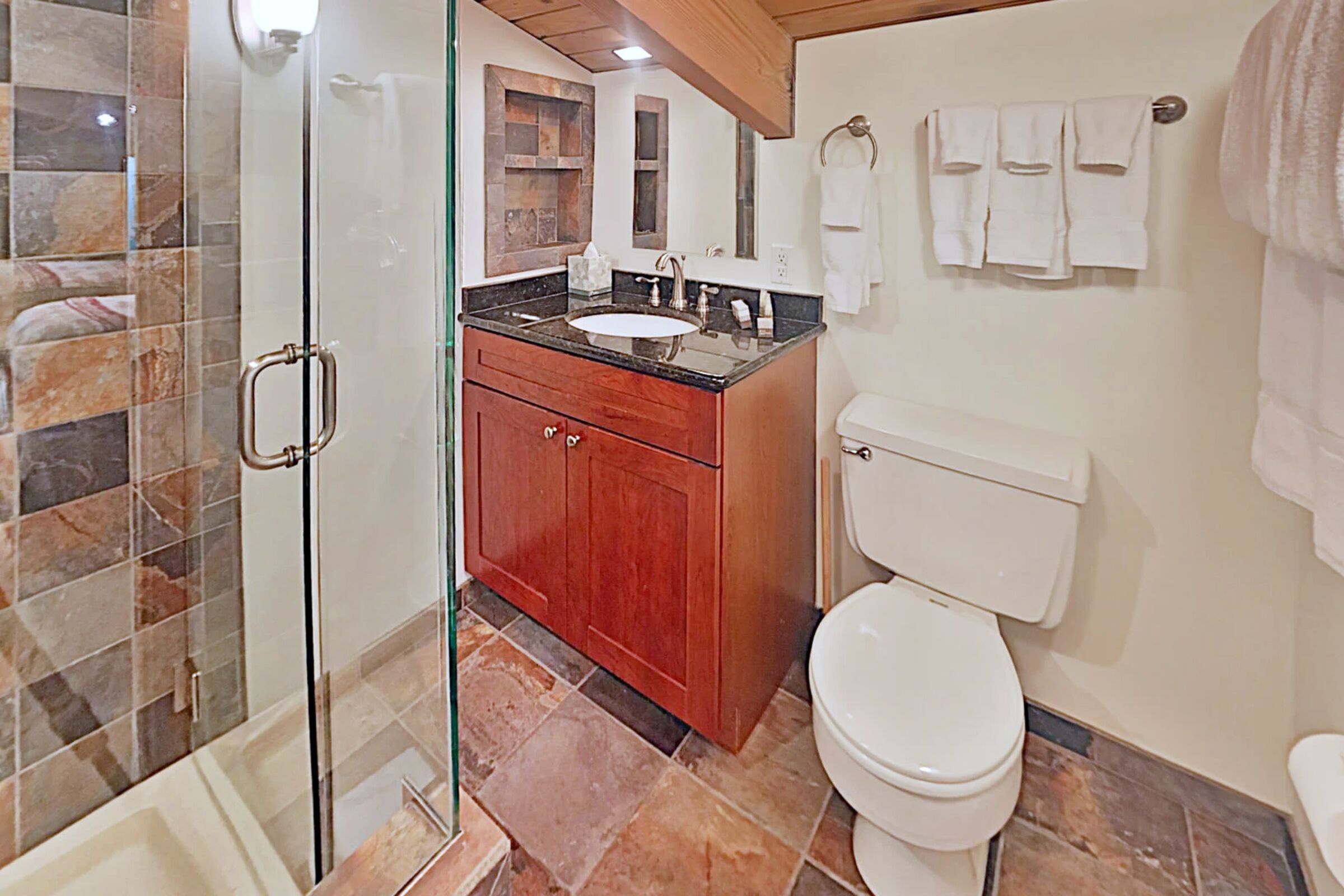 #C3G - Ensuite Bathroom