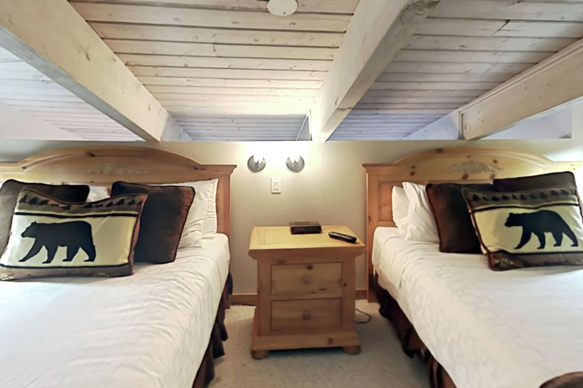 #D3B - Loft Bedroom