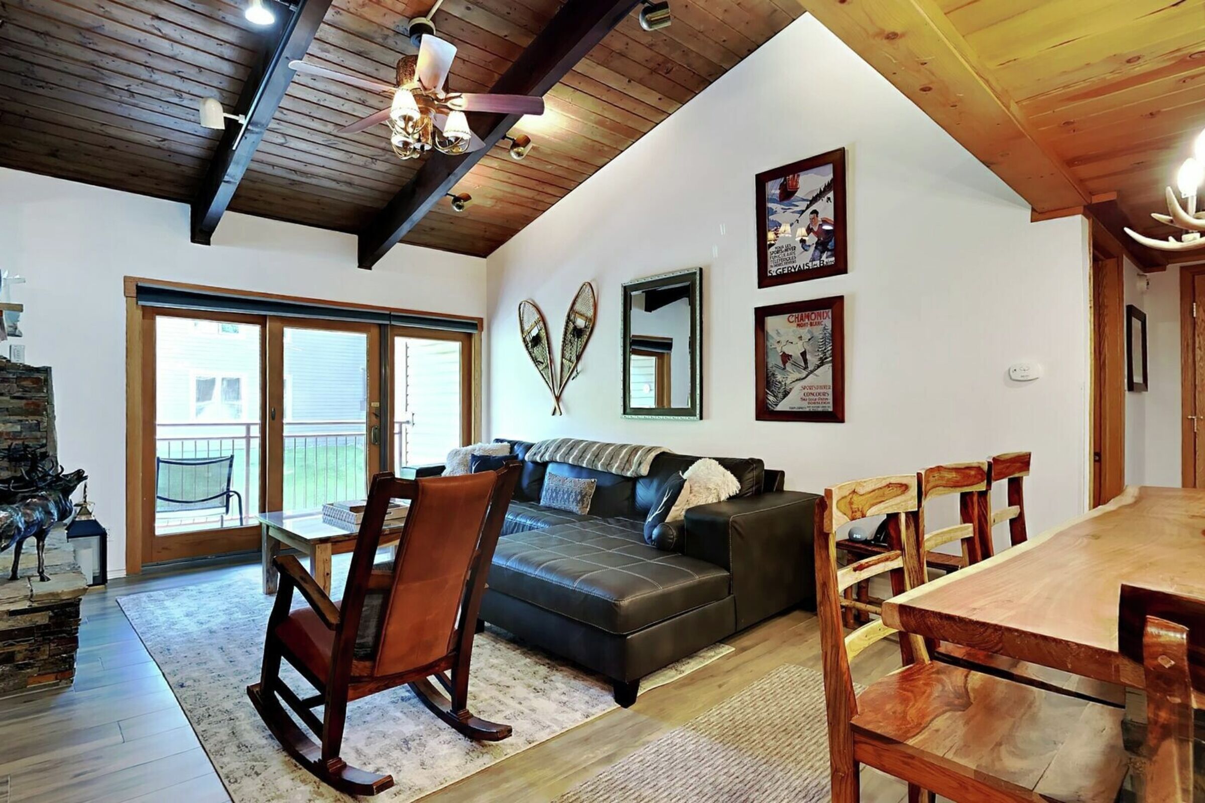 #D3F - Living Room