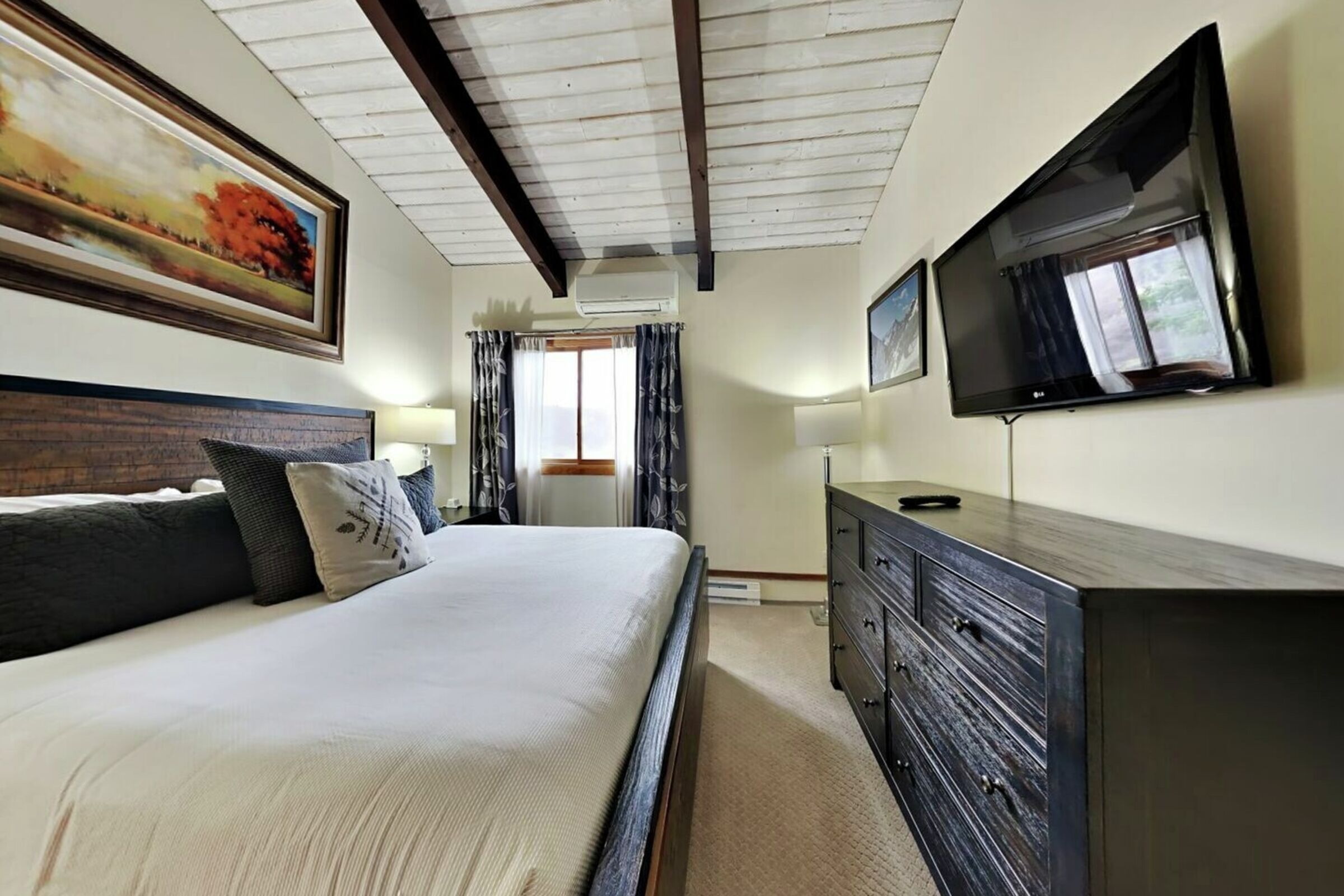 #B3C - Master Bedroom