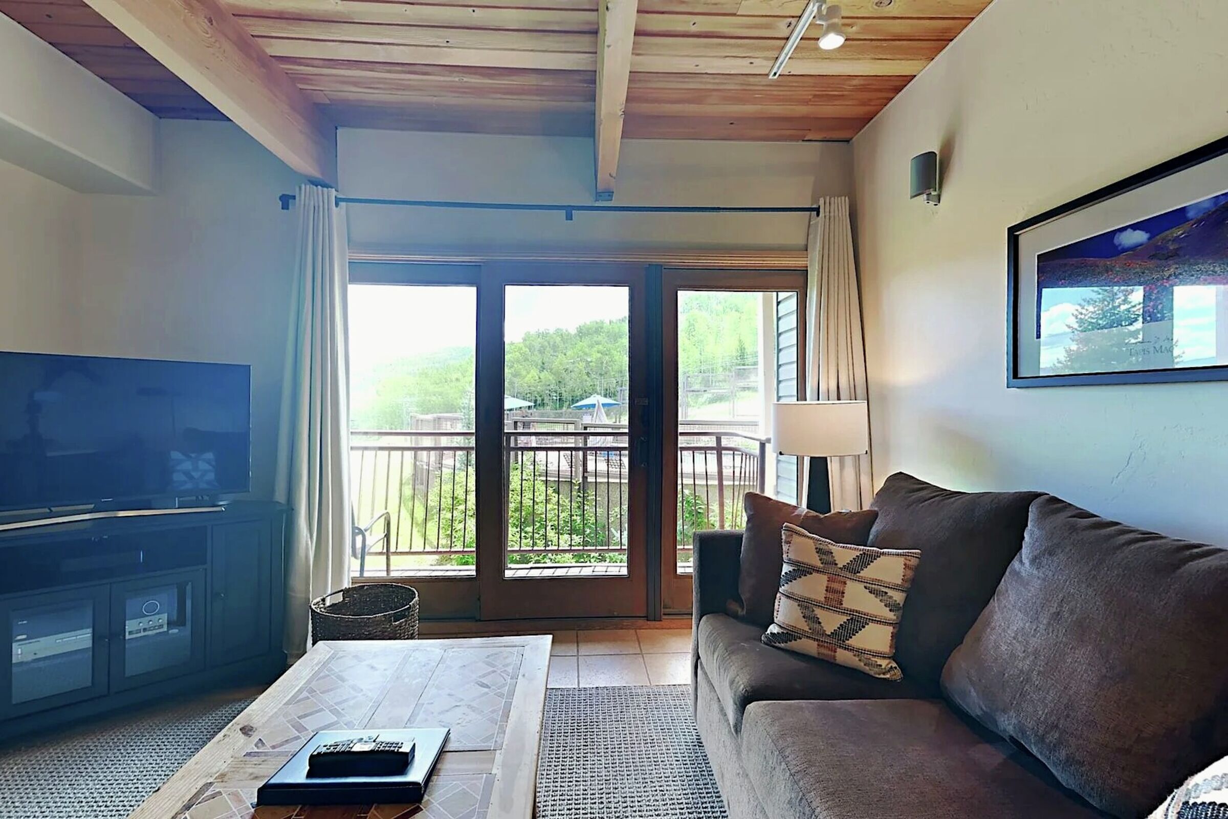#215 - Studio Living Room