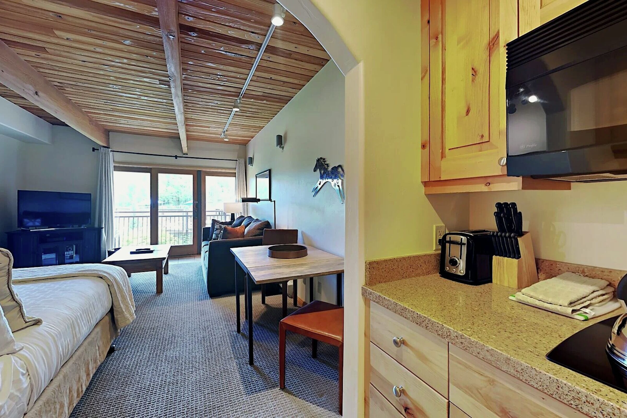 #215 - Studio Living Area