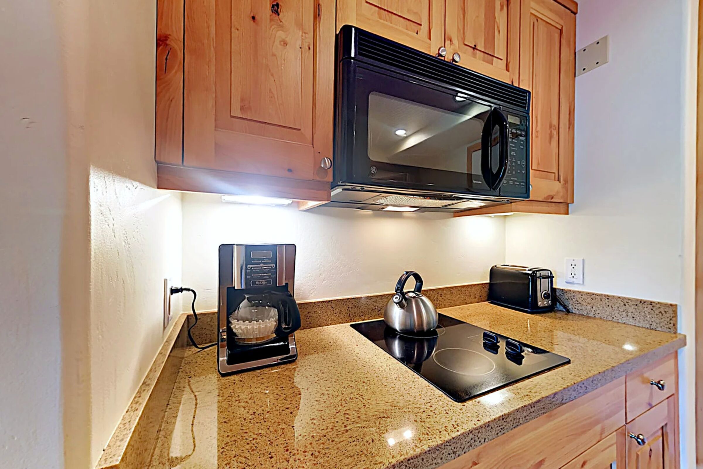 #217 - Kitchenette
