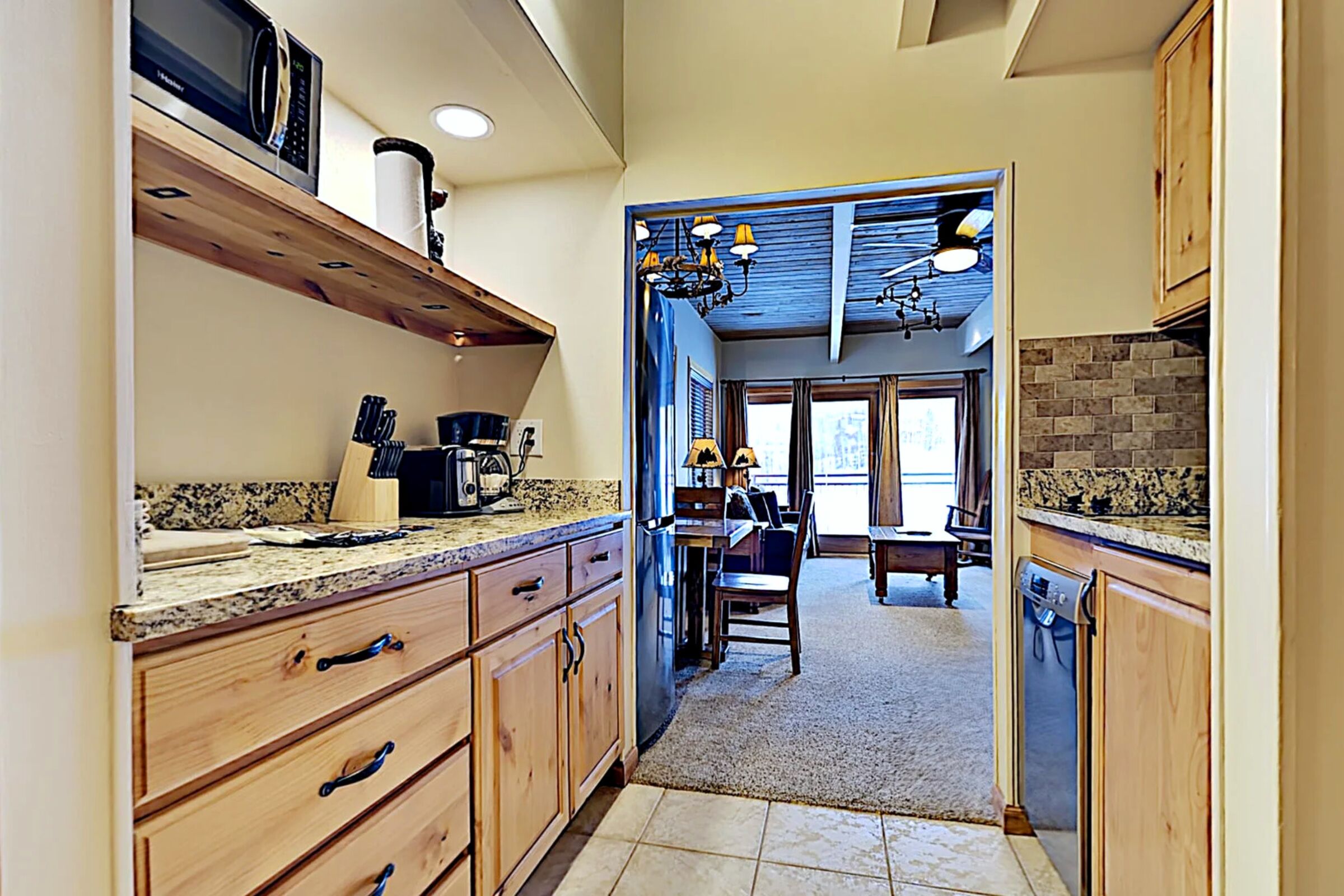 #218 - Kitchenette