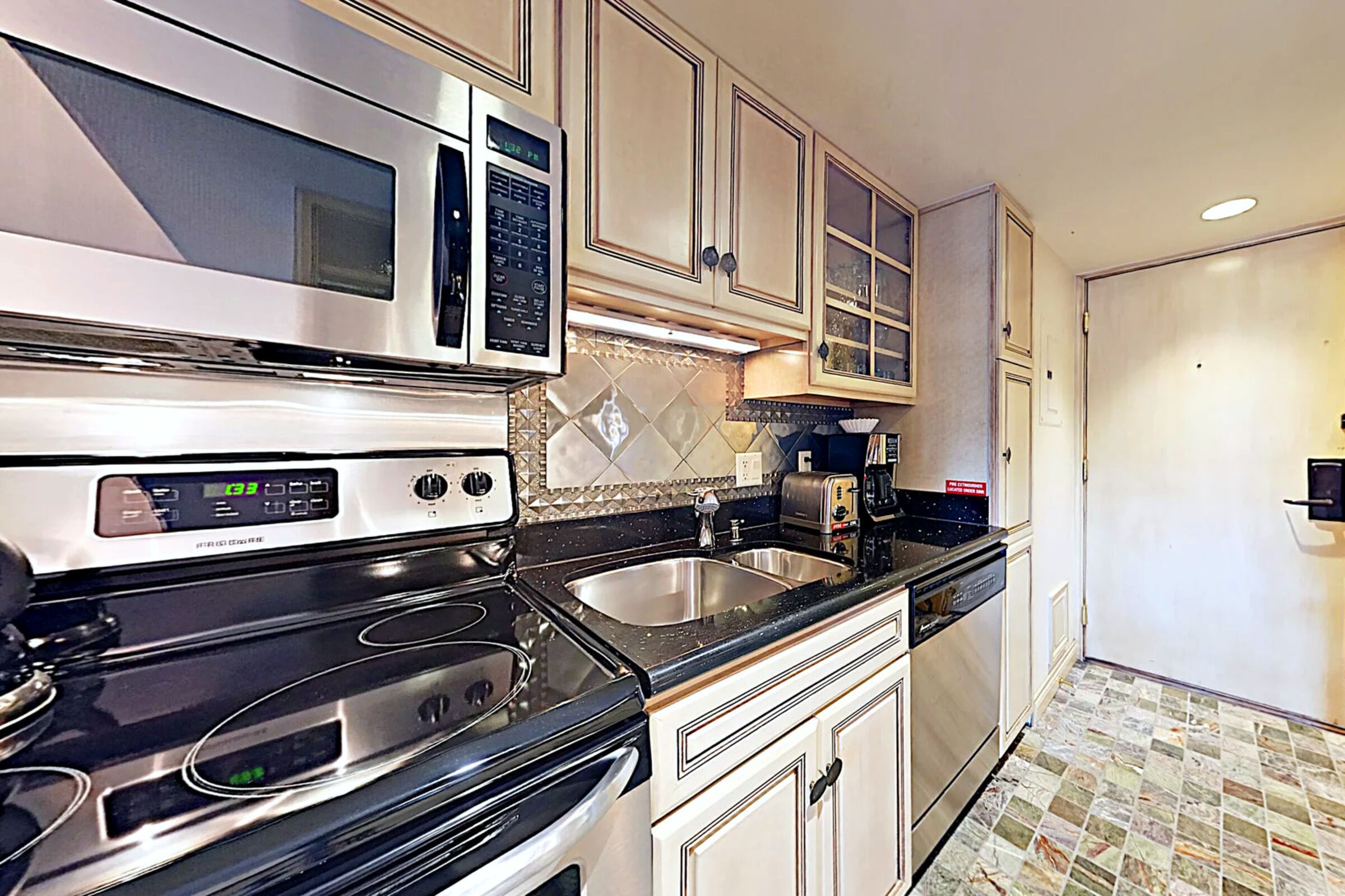 #305 - Studio Kitchen