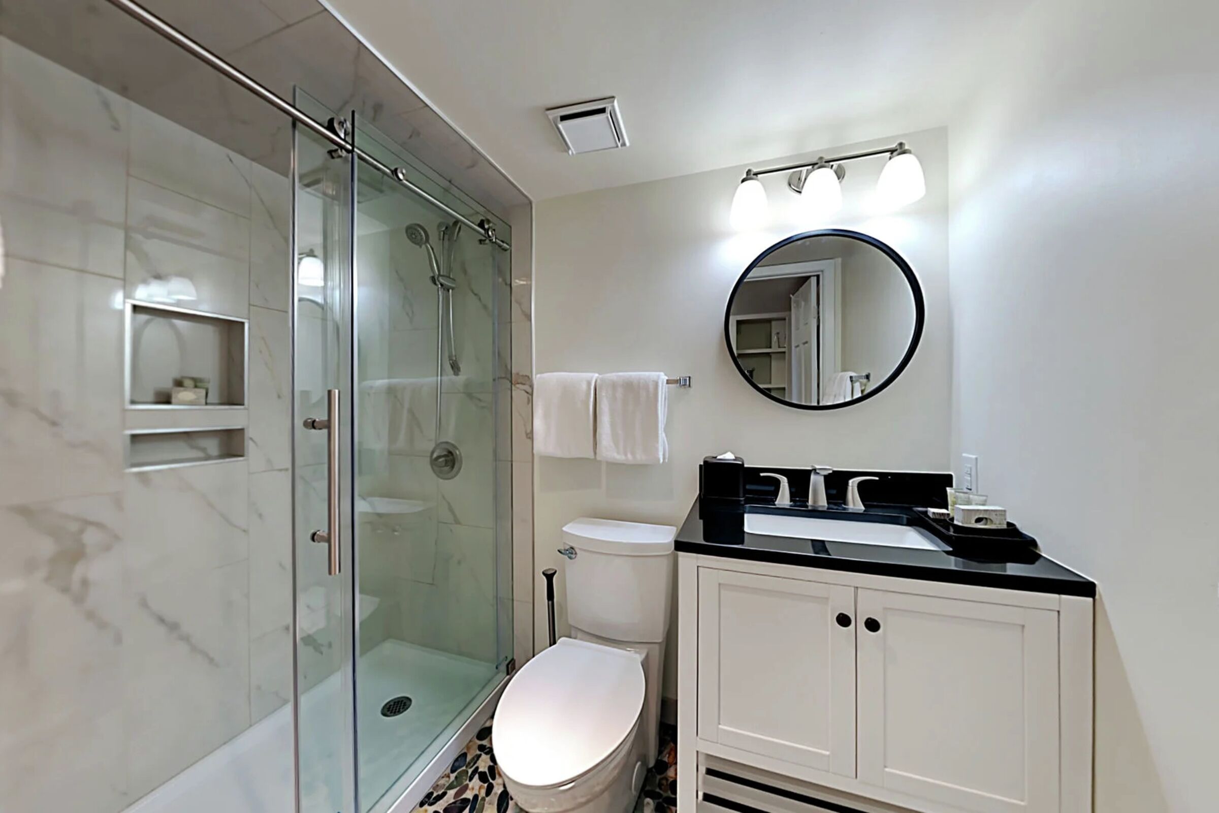 #316 - Studio Bathroom