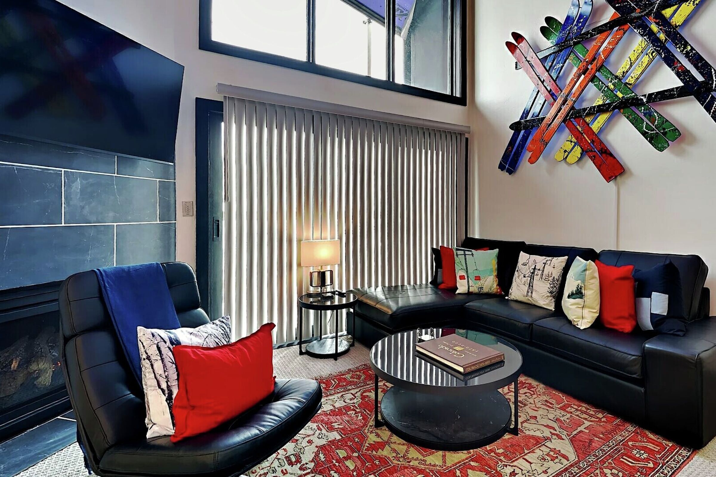 #315 - Living Area