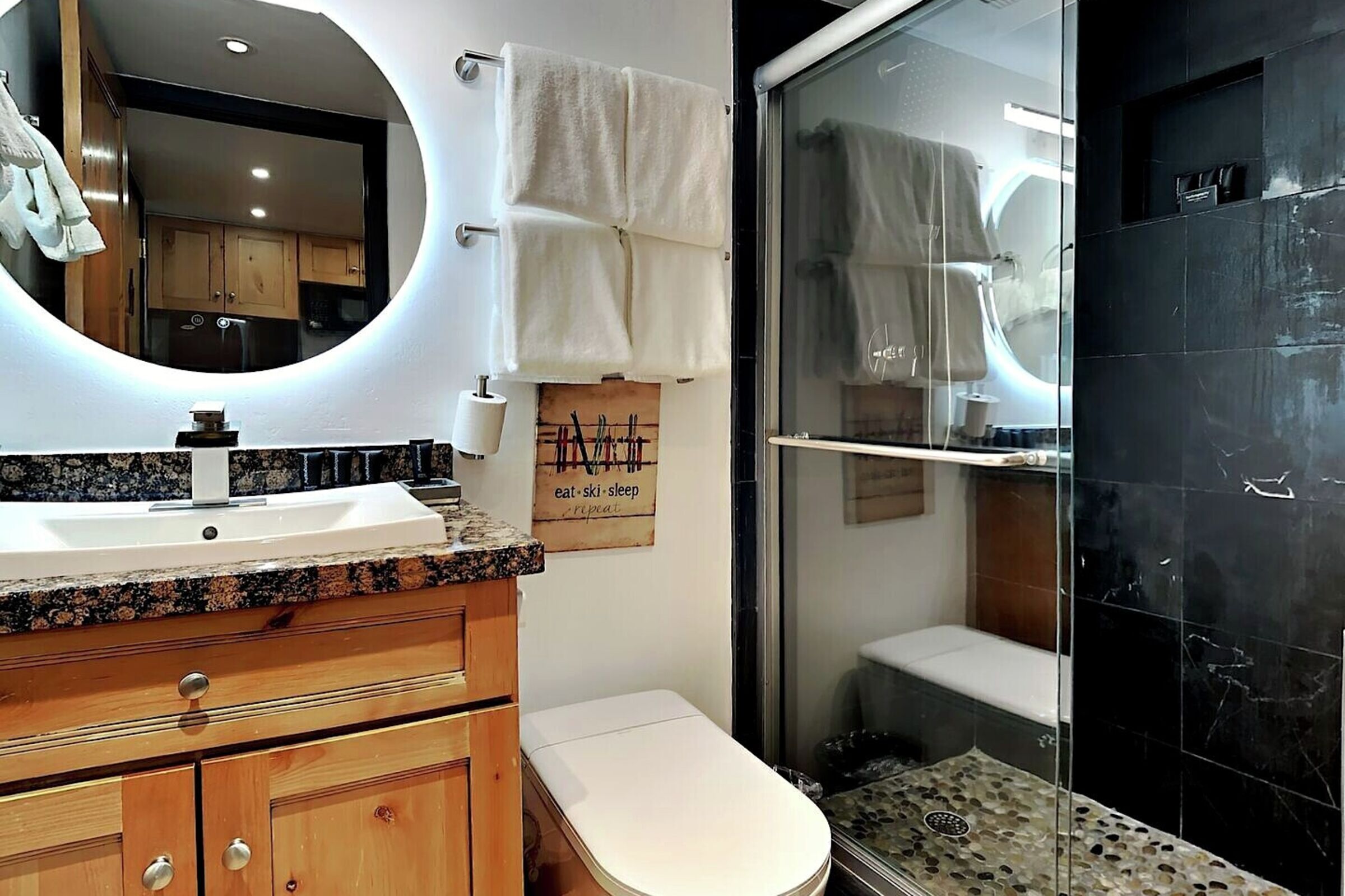 #315 - Bathroom