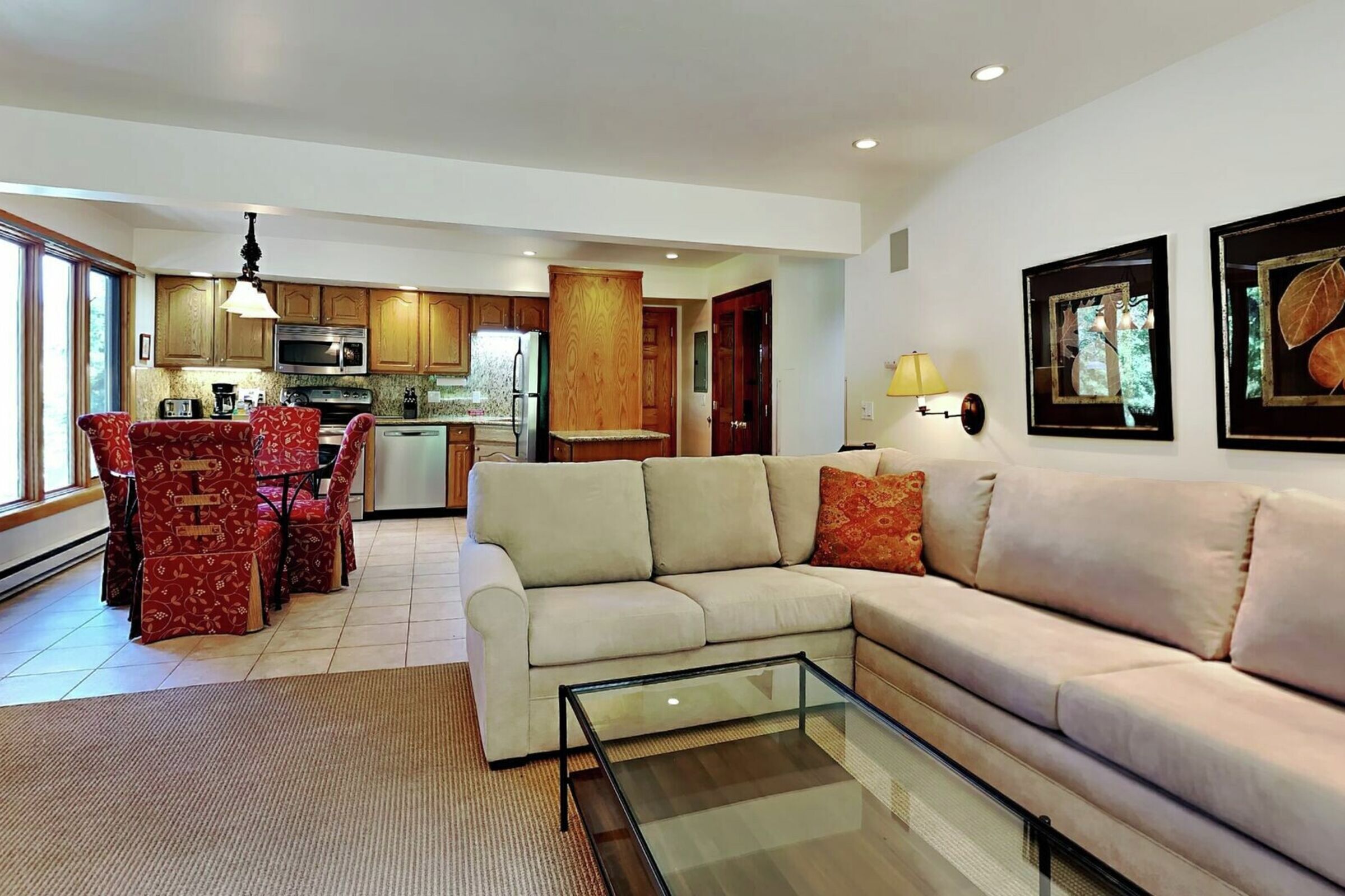 #B2E - Living Area