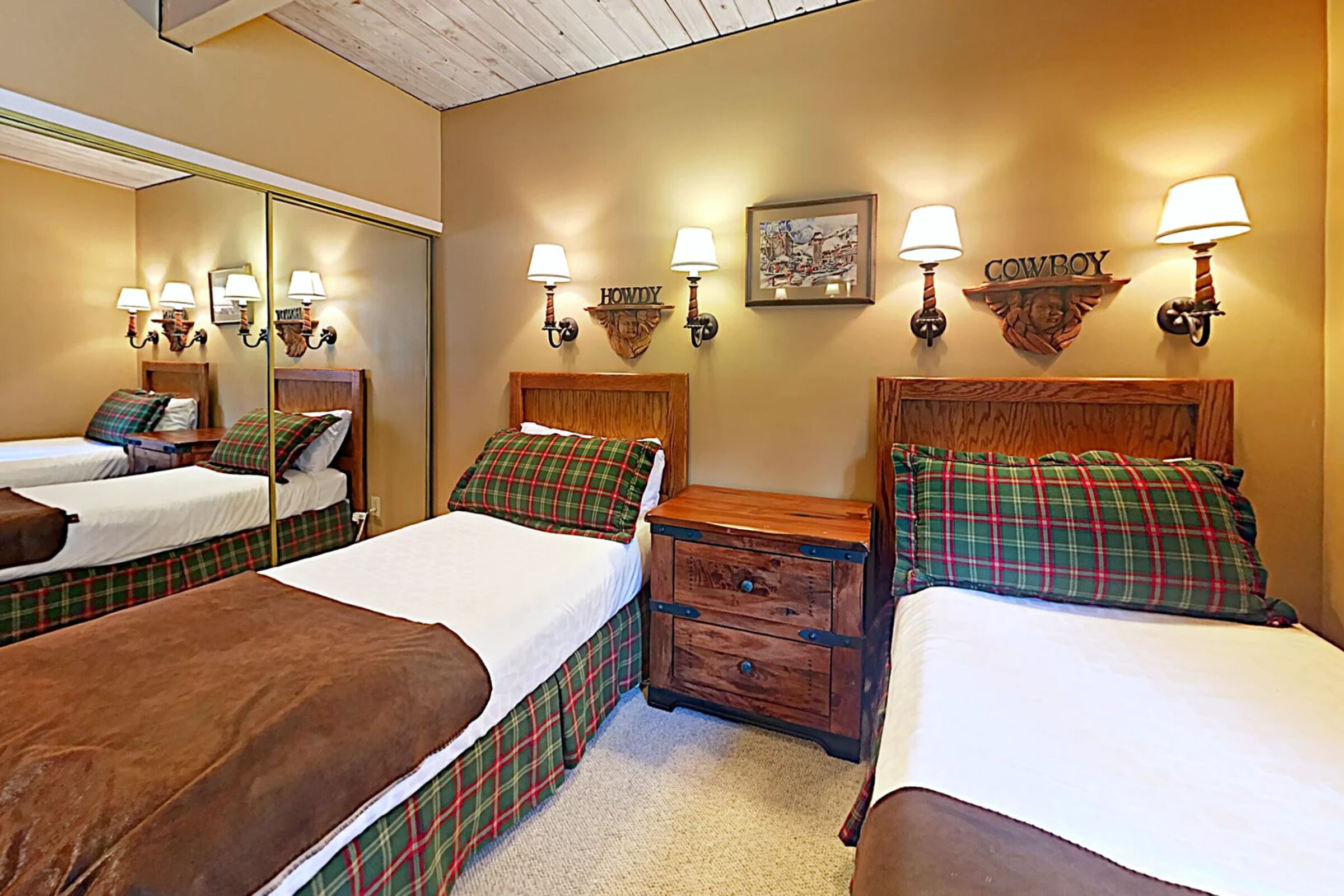#B2H - Bedroom