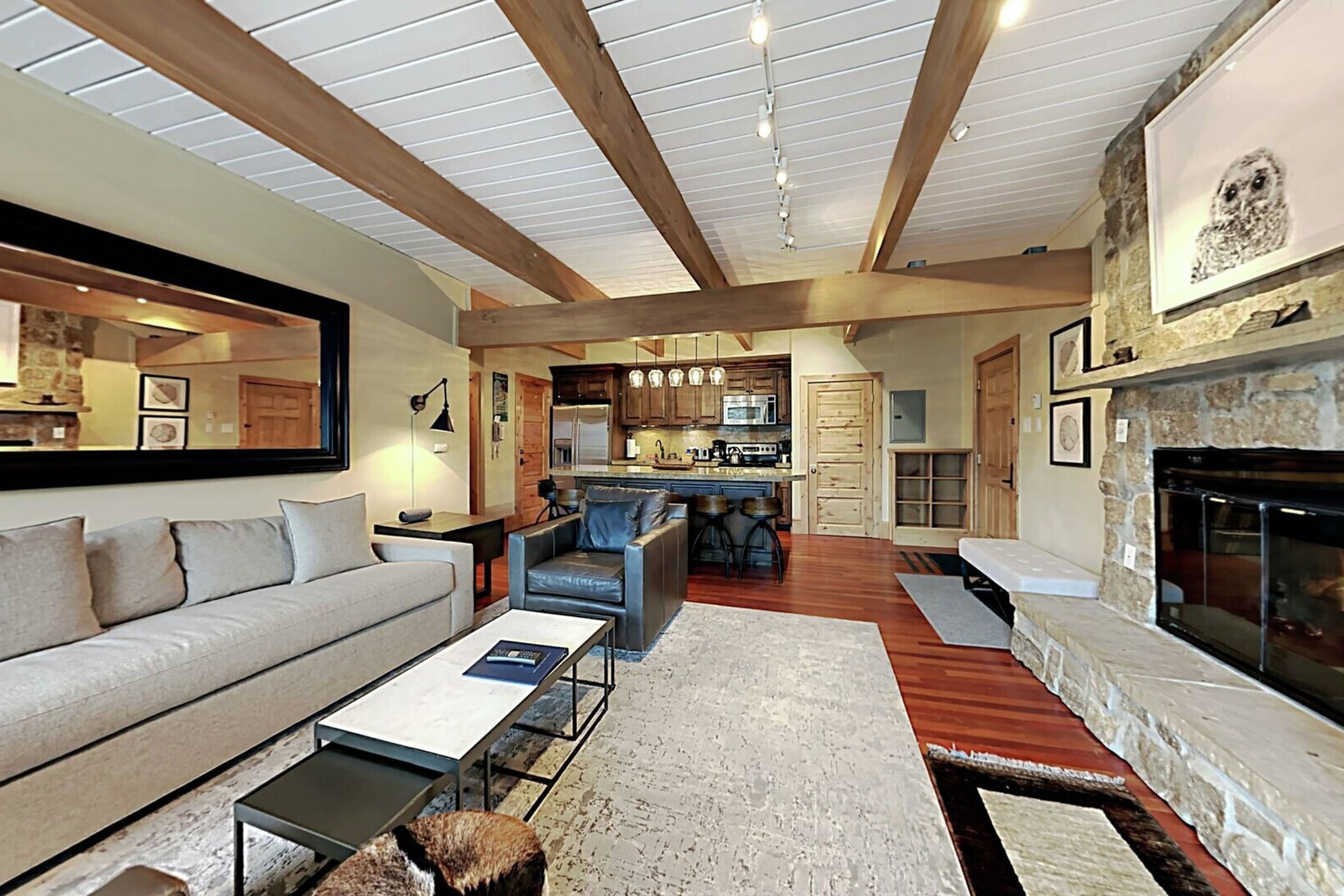 #D2D - Living Area