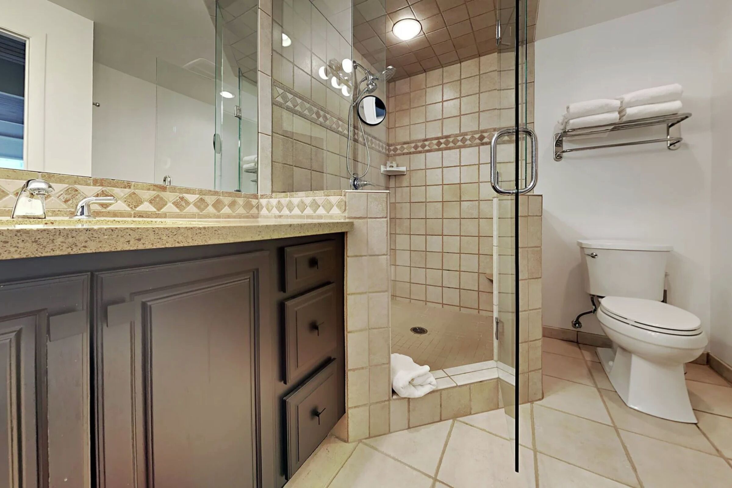 #D2H - Master Ensuite Bathroom