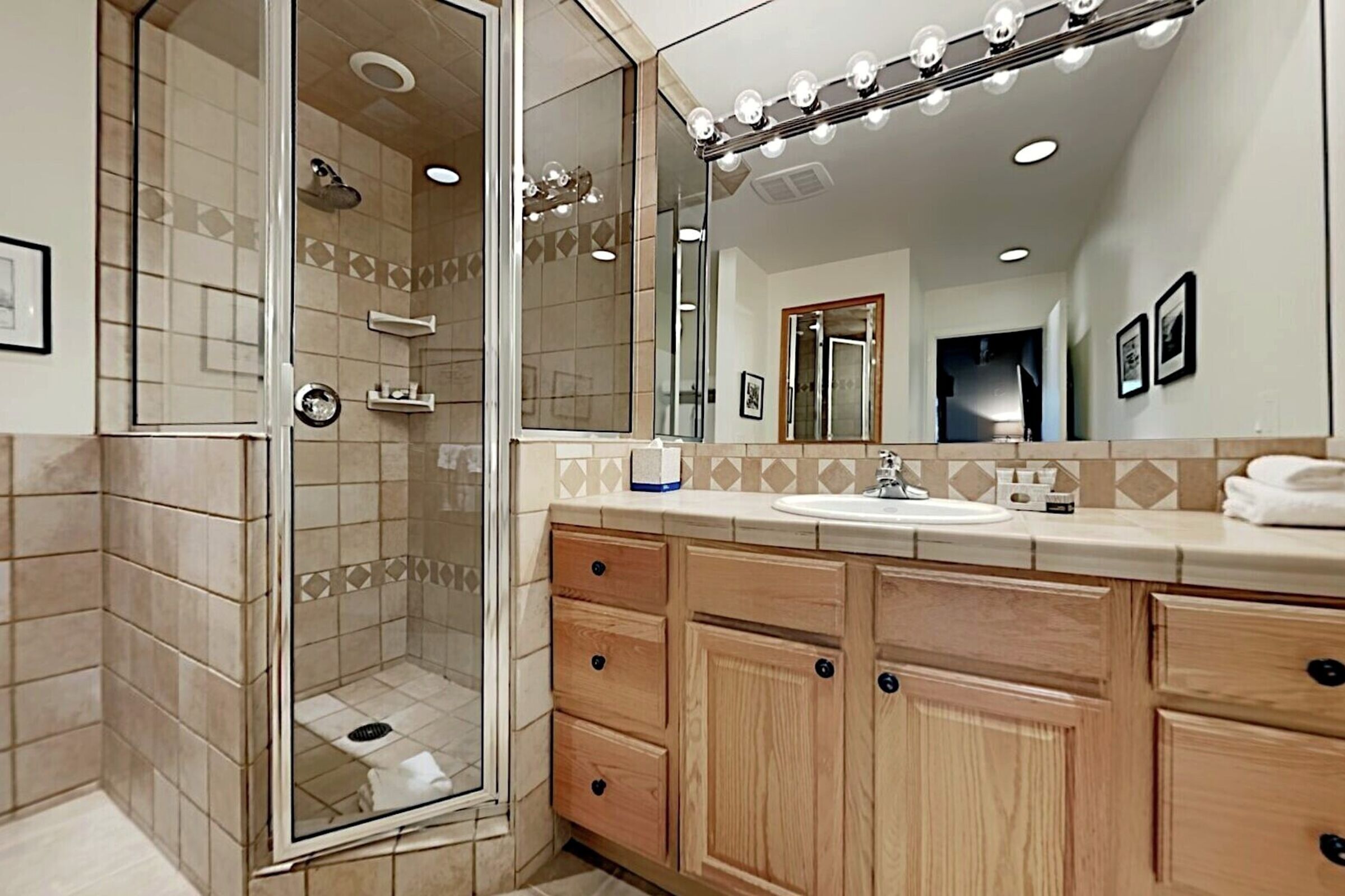 #A2A - Master Ensuite Bathroom