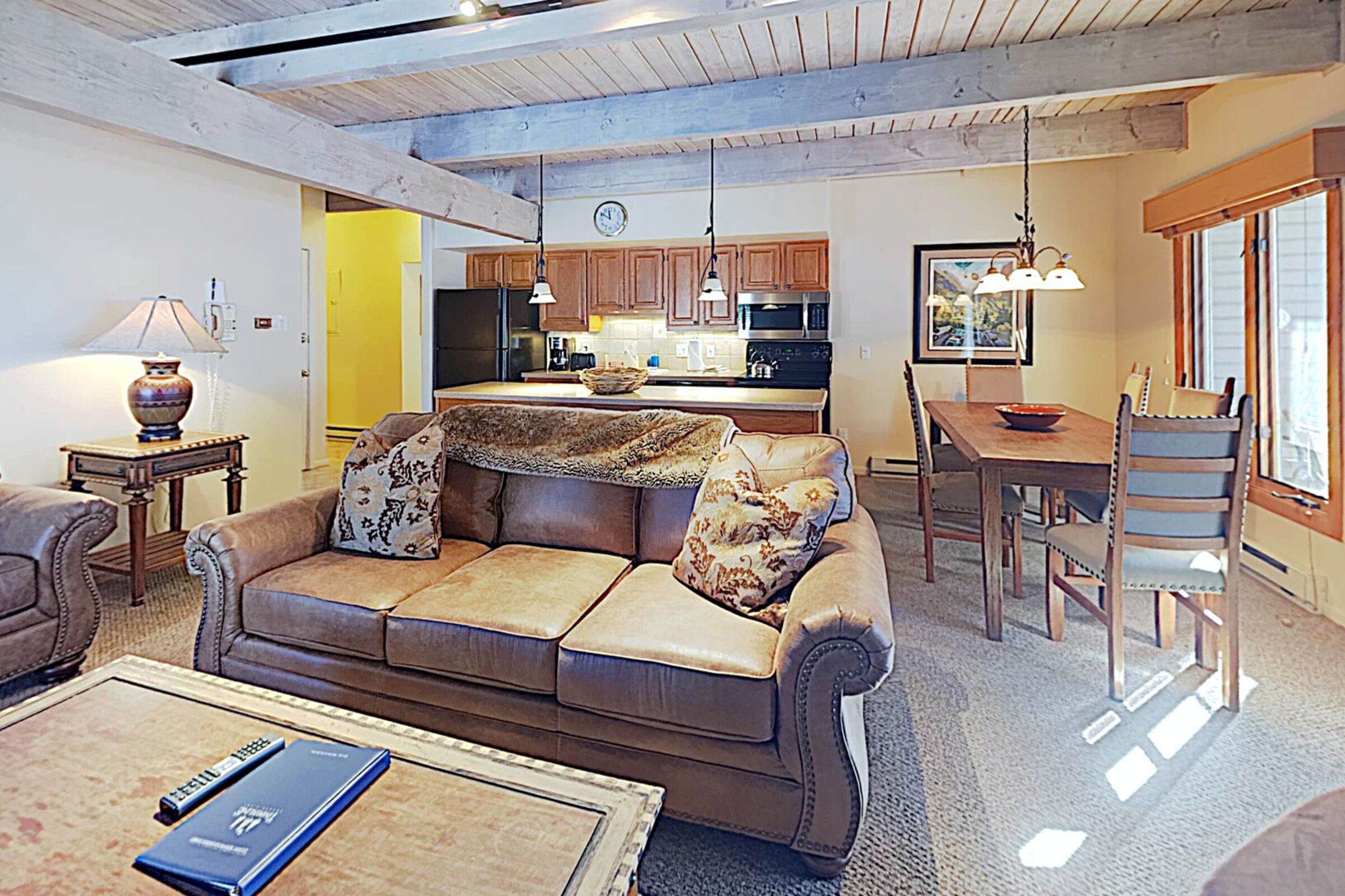 #D2E - Dining Area & Kitchen