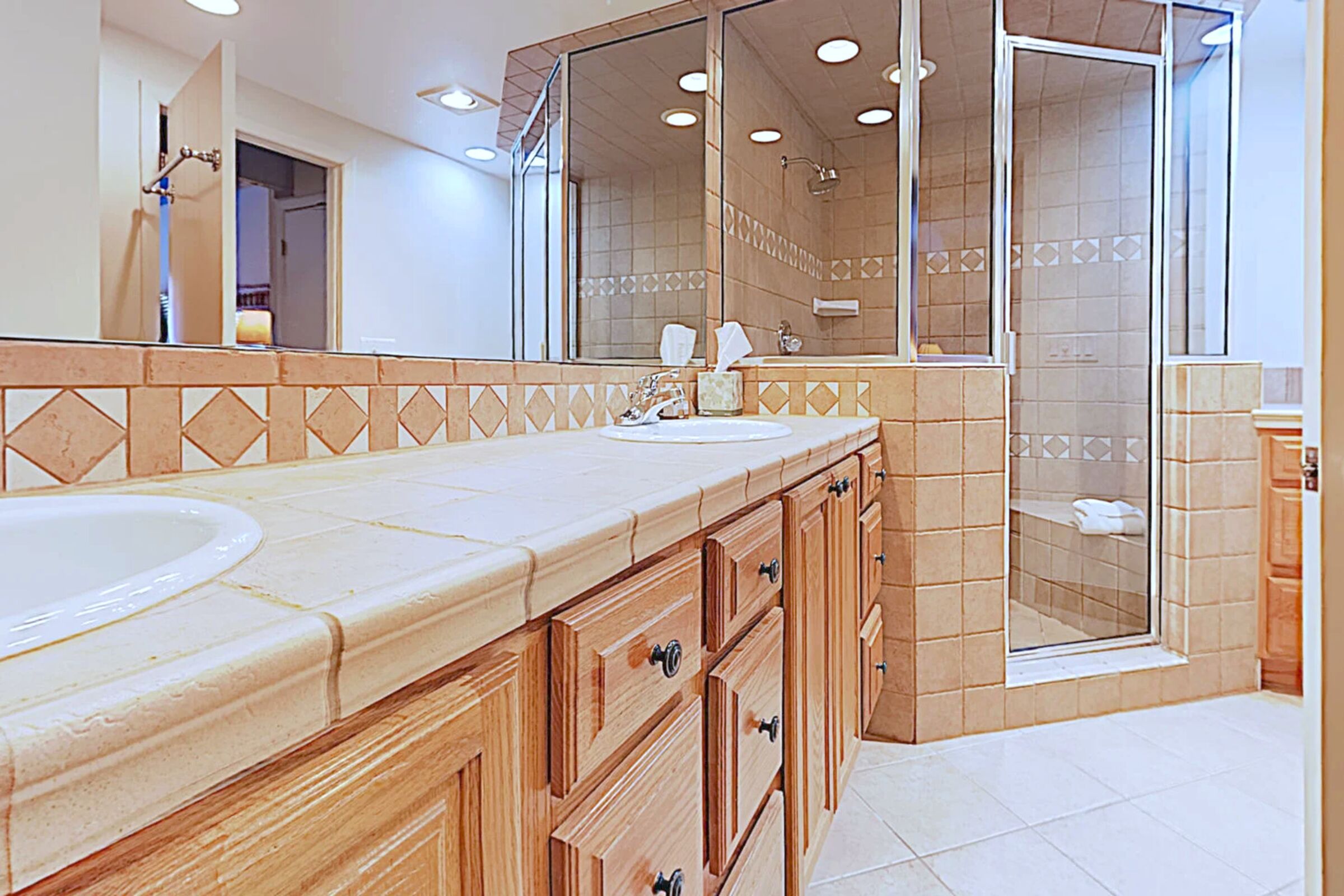 #D2E - Master Ensuite Bathroom