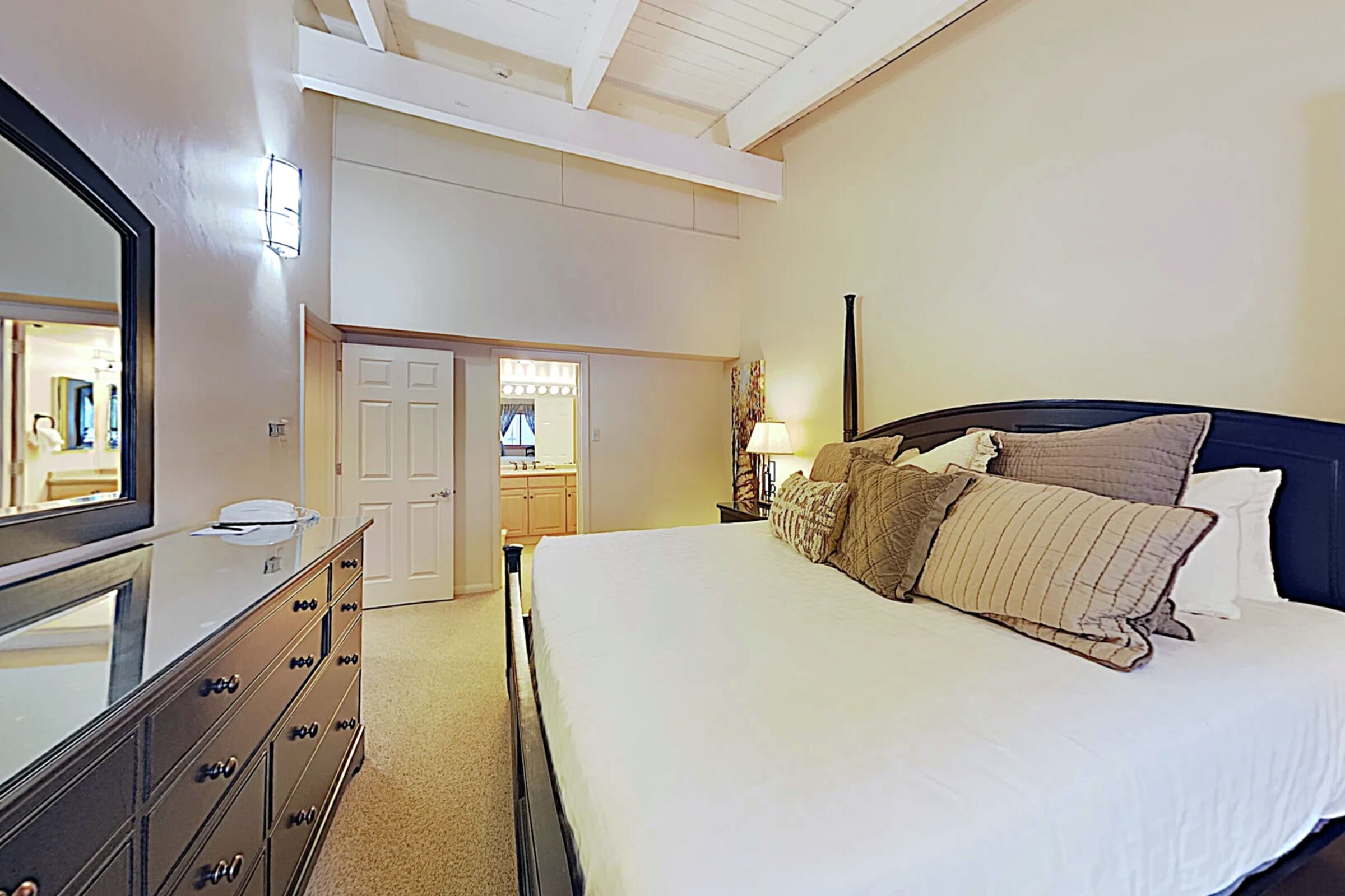 #D3E - Master Bedroom