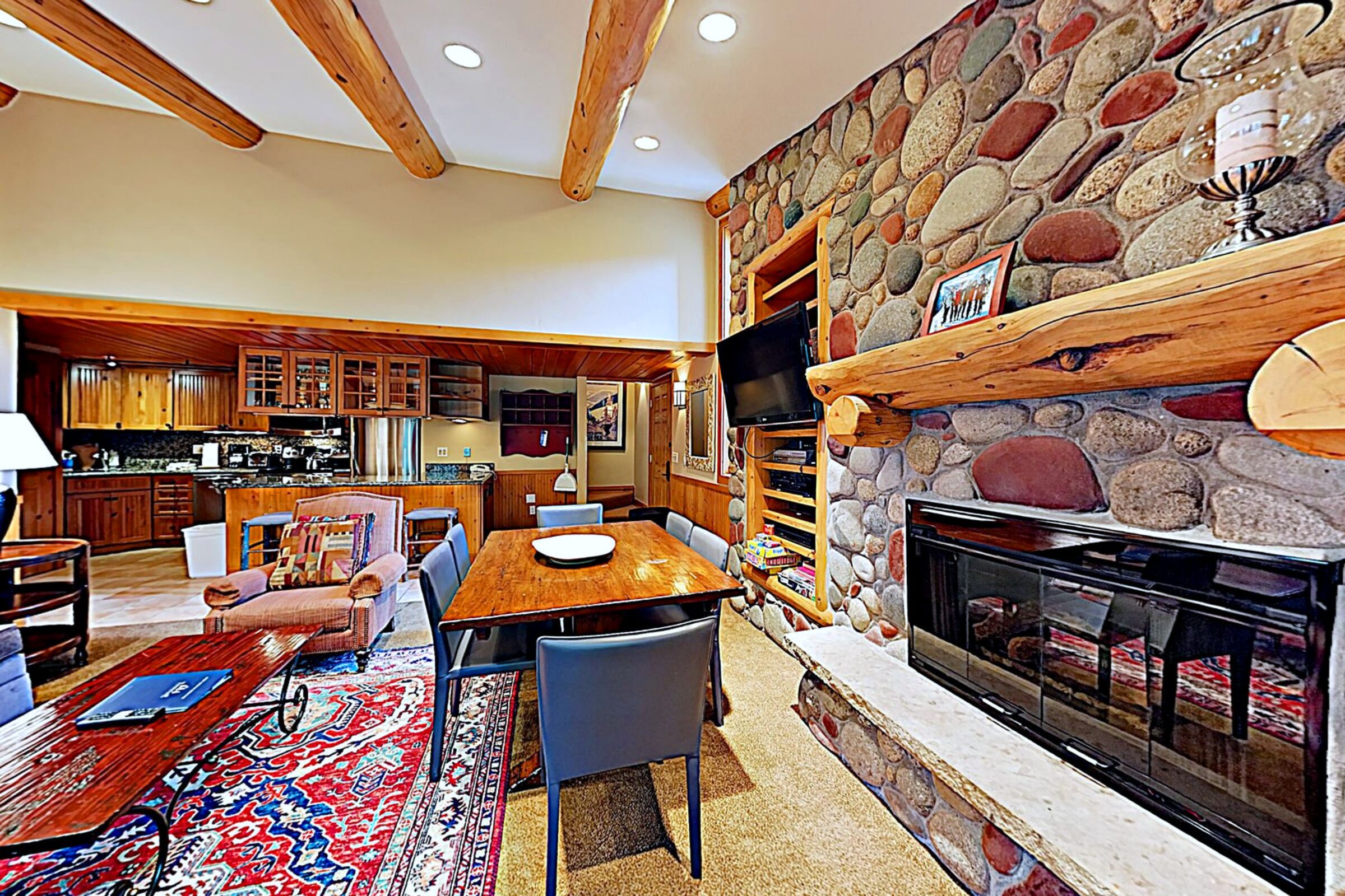 #C3H - Dining Area & Living Area