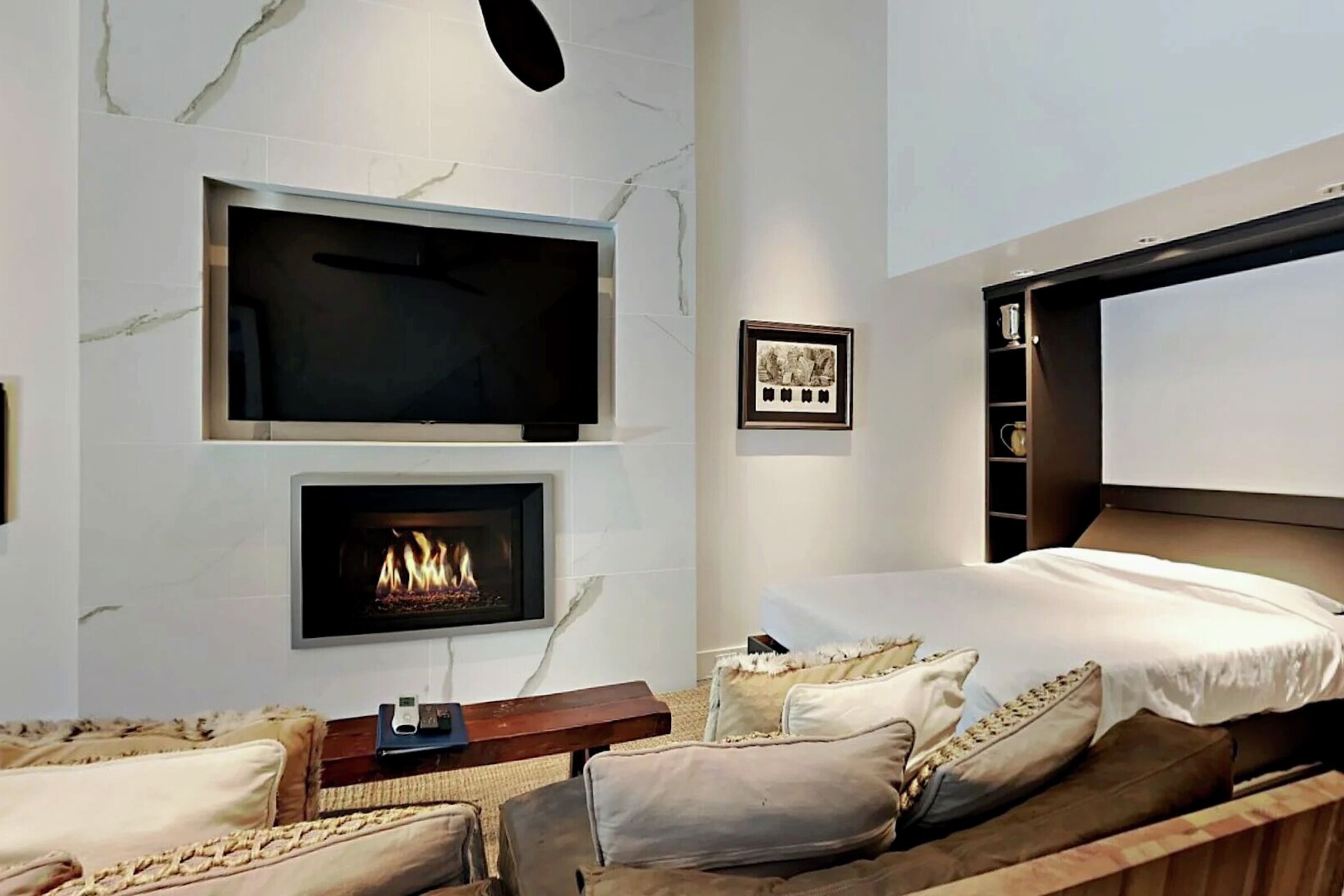 #304 - Studio Living Room