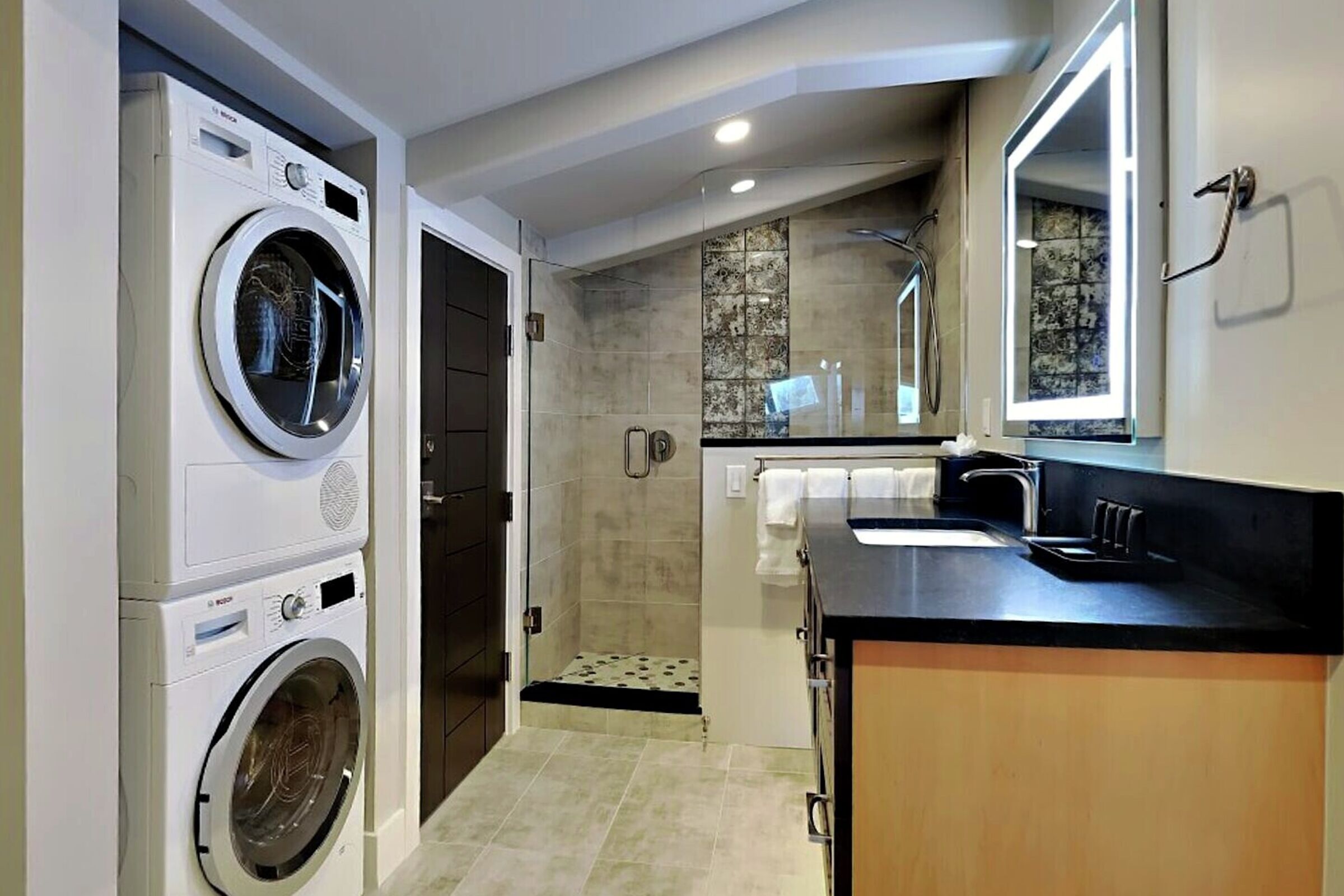 #D3H - Ensuite Bathroom