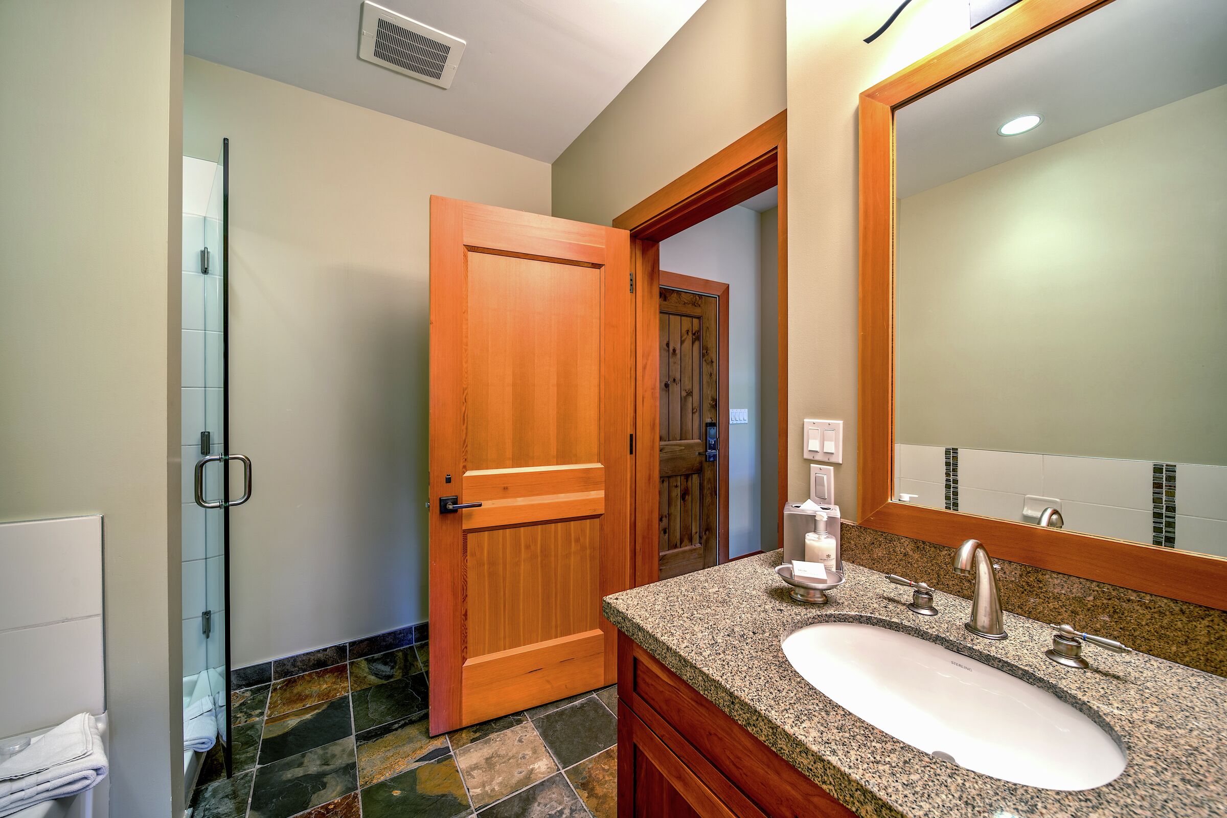 Master Ensuite Bathroom