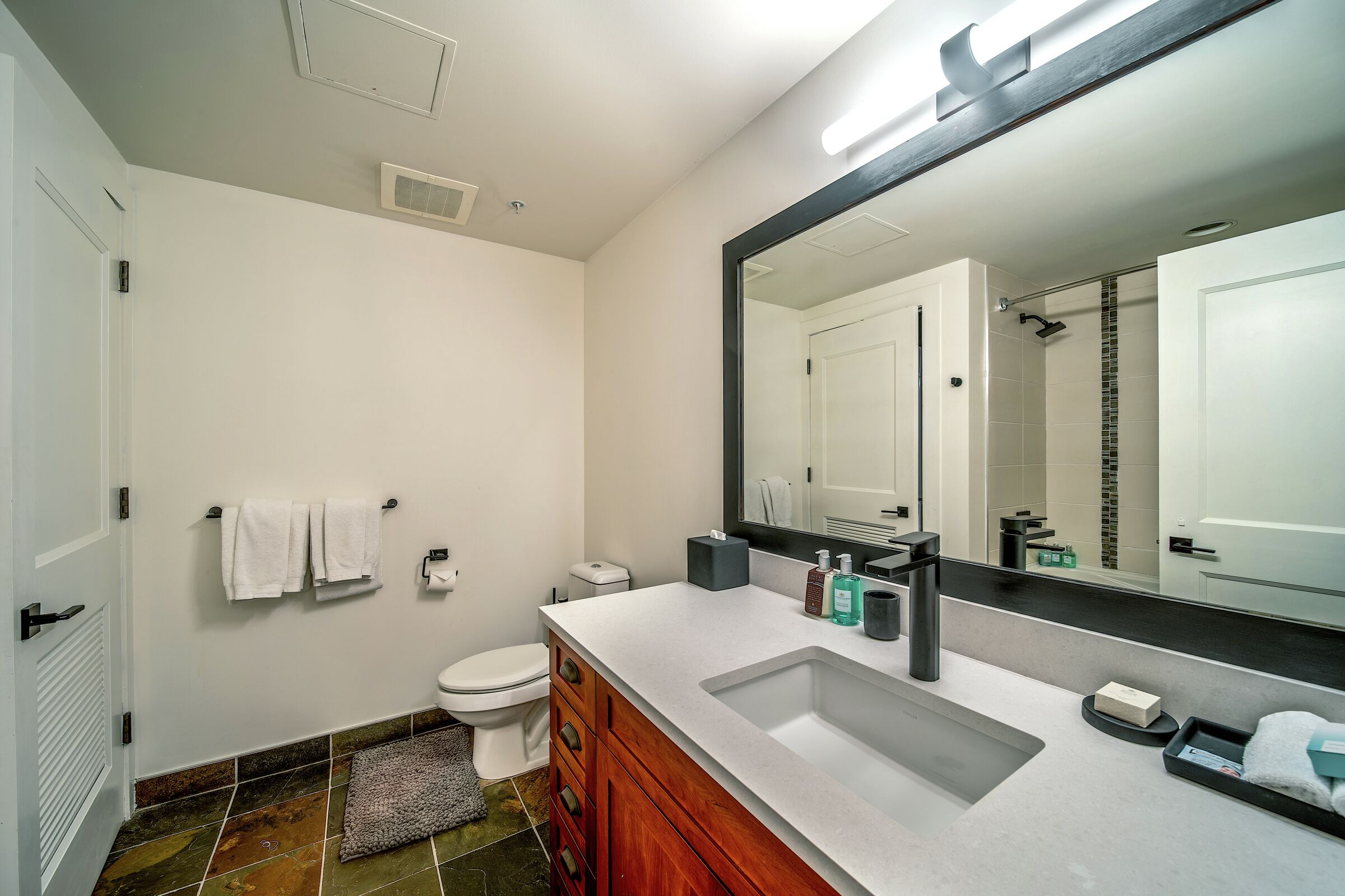 Master Ensuite Bathroom