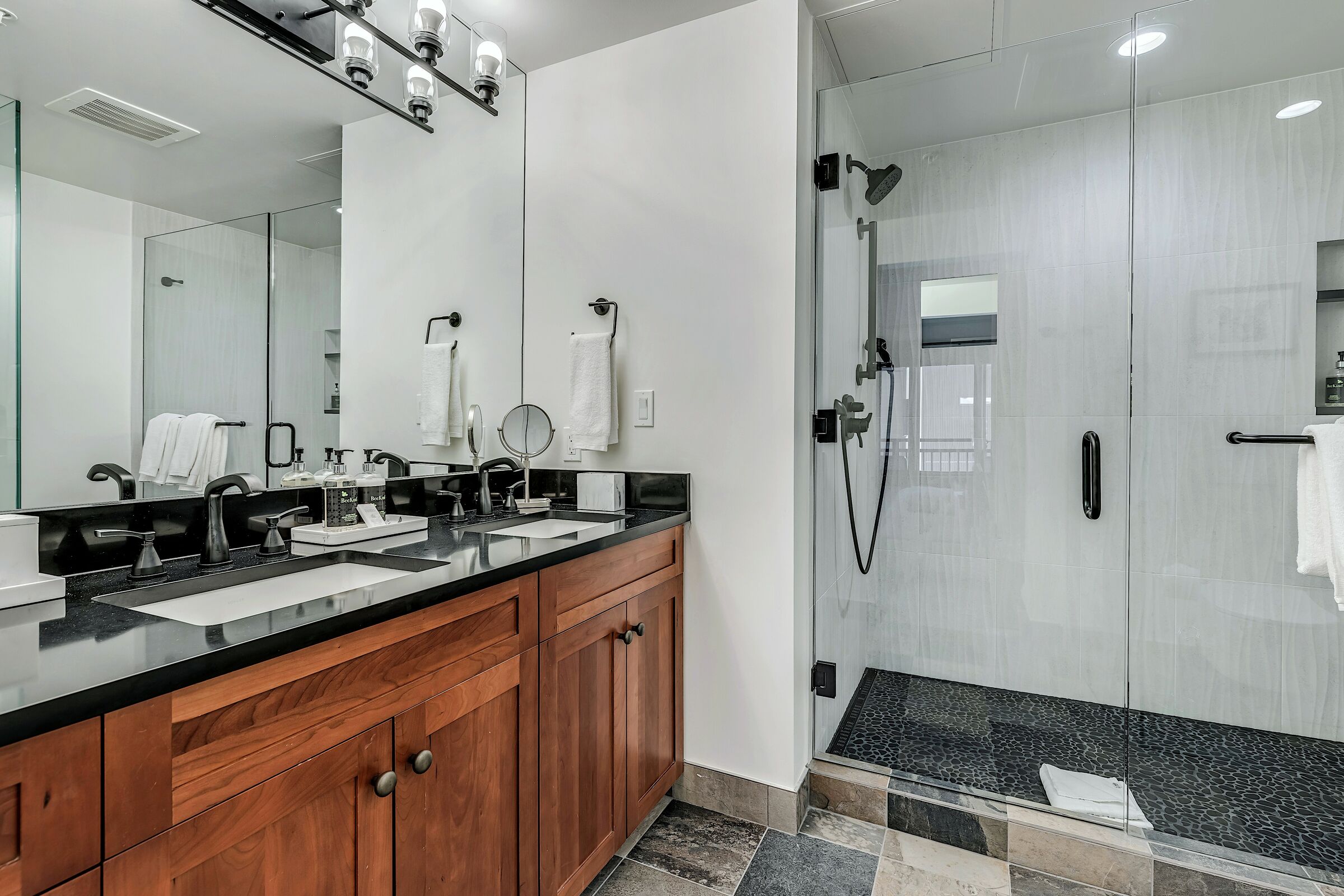 Master Ensuite Bathroom