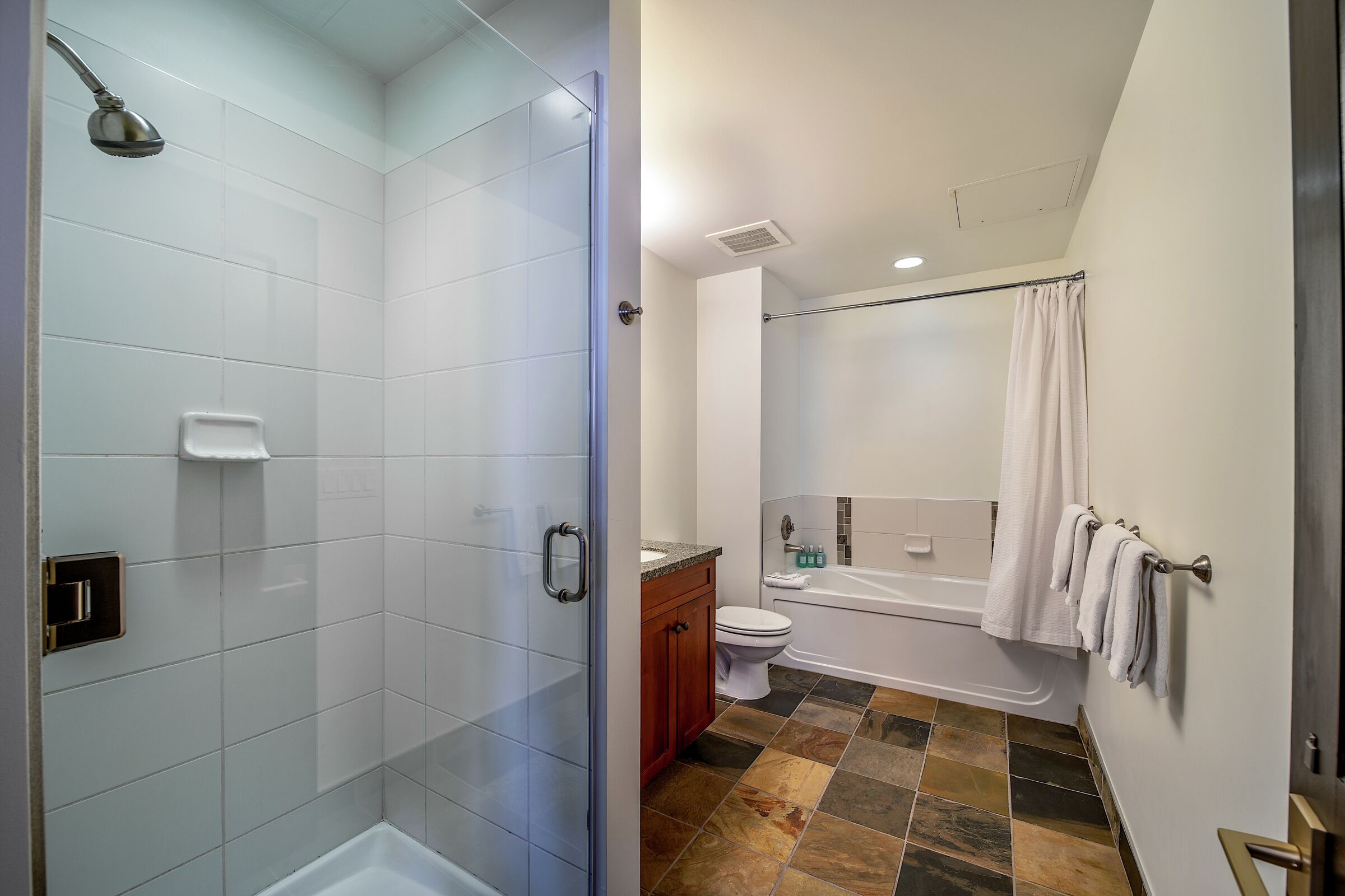 Master Ensuite Bathroom