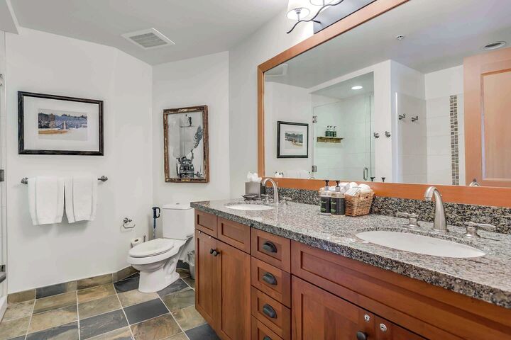 Master Ensuite Bathroom
