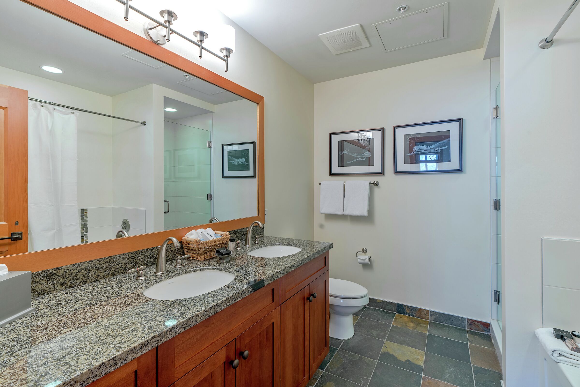 Master Ensuite Bathroom