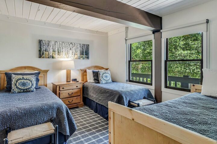 IN204 - Bedroom