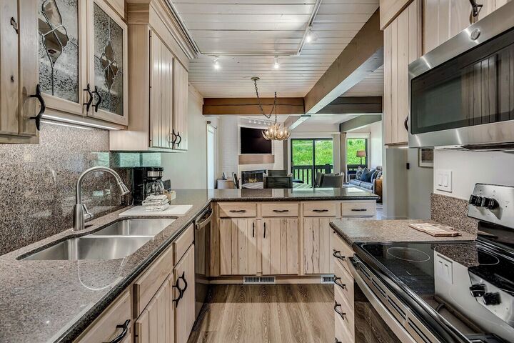 IN204 - Kitchen