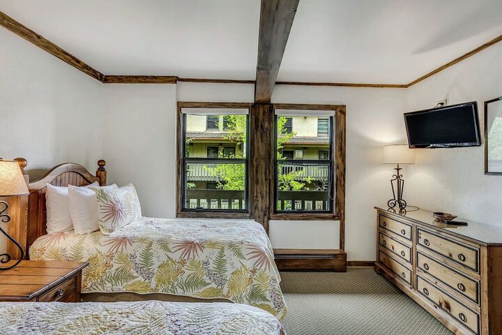 IN205 - Bedroom