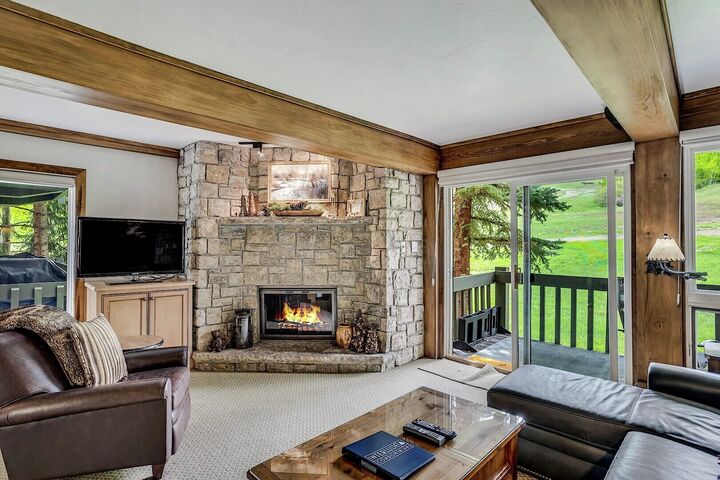 IN205 - Living Area