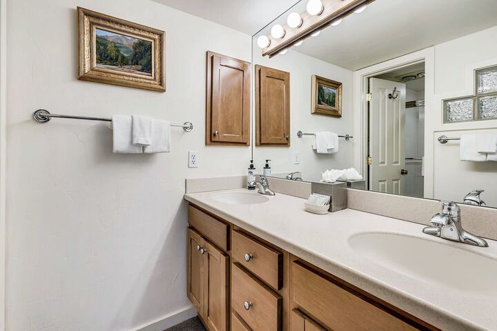 Master Ensuite Bathroom
