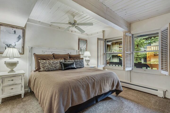 IN302 - Master Bedroom