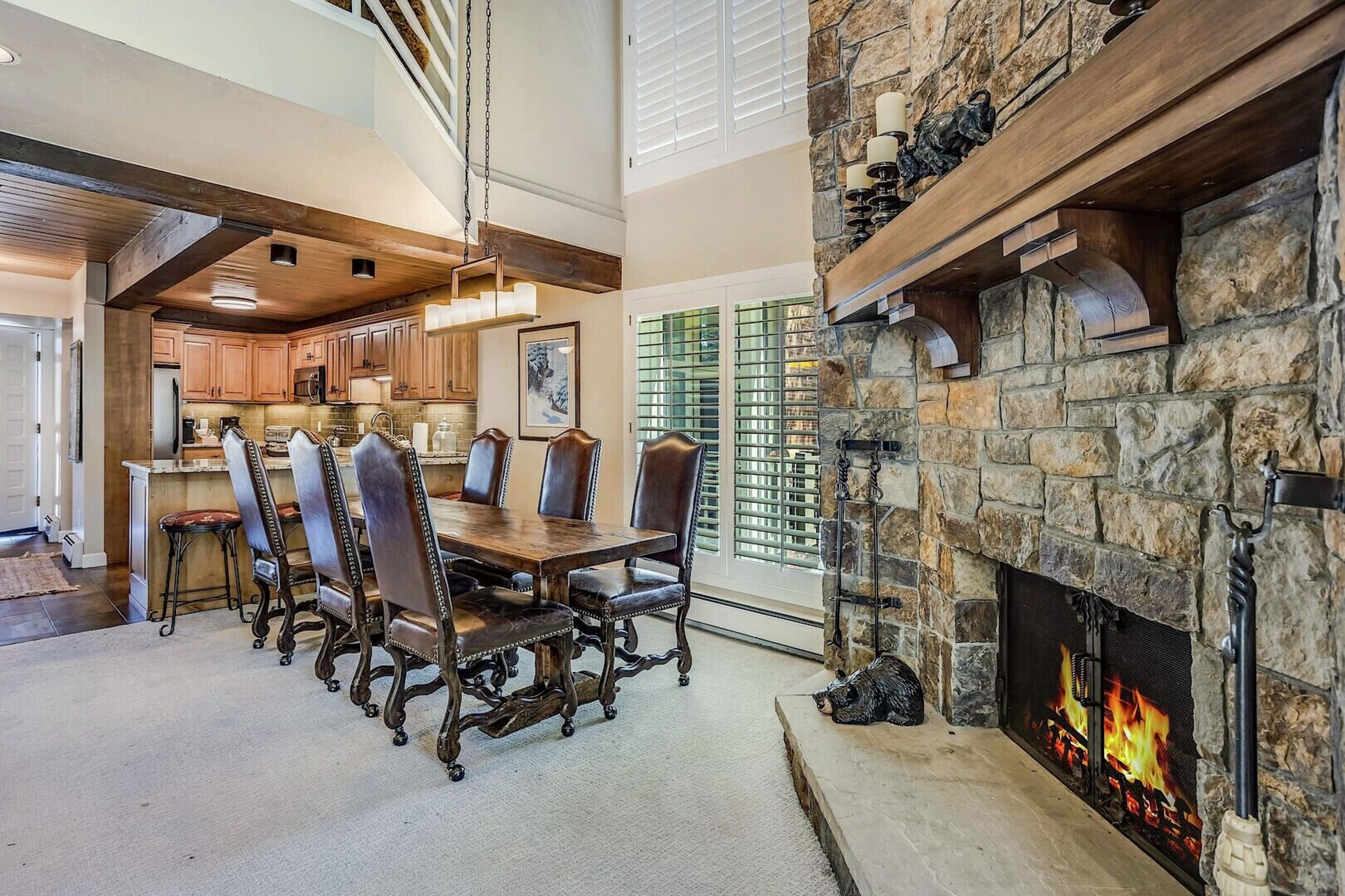 IN308 - Living Area & Dining Area