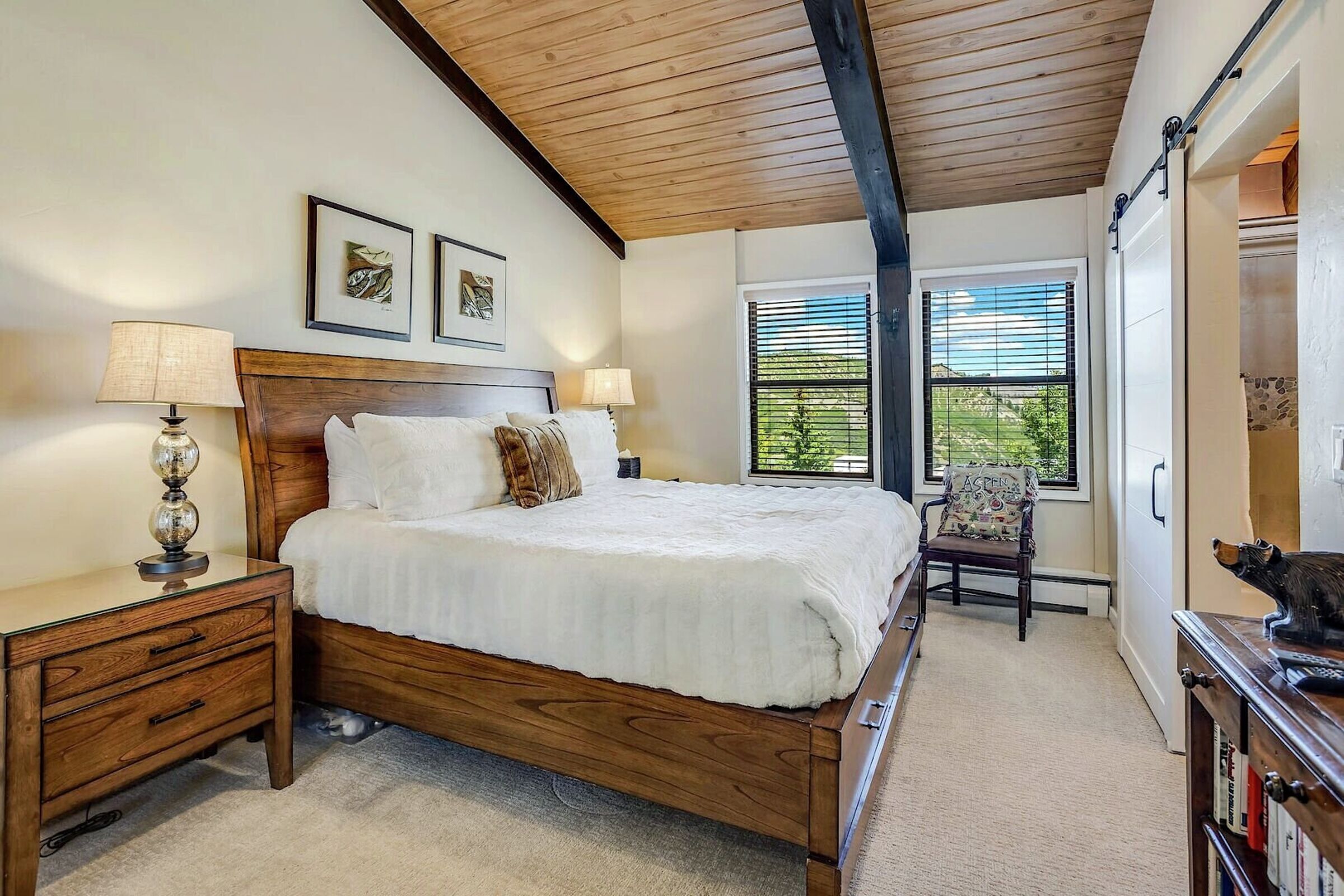 IN308 - Bedroom