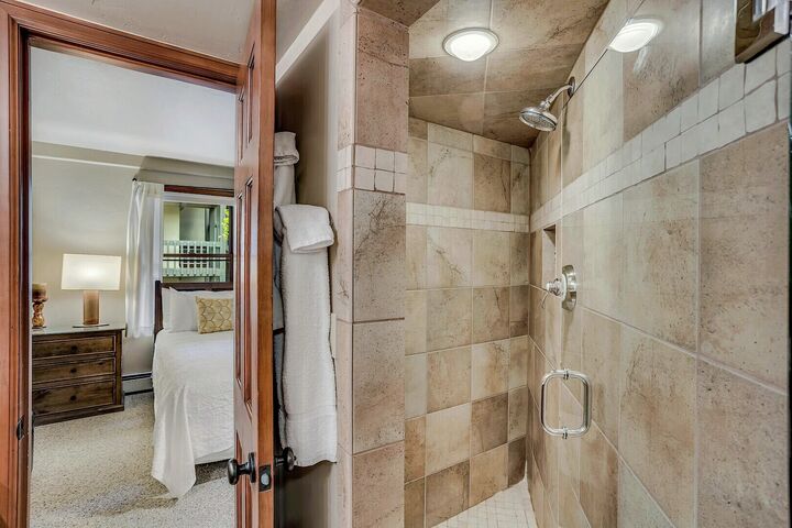 Master Ensuite Bathroom