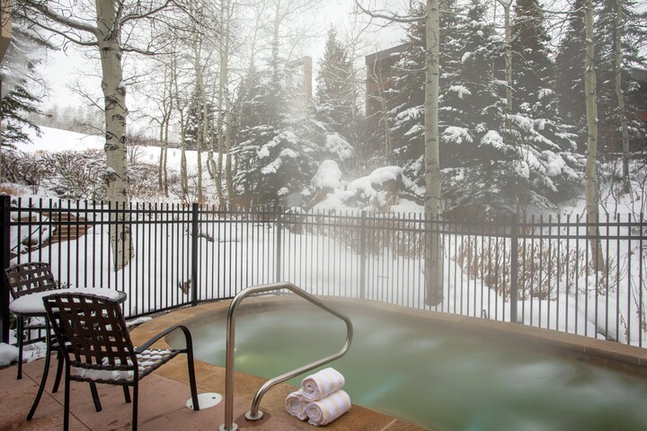 Outdoor Hot Tub
