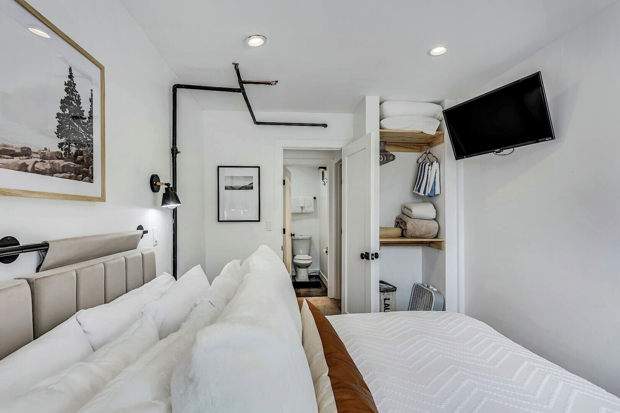 Studio Bedroom