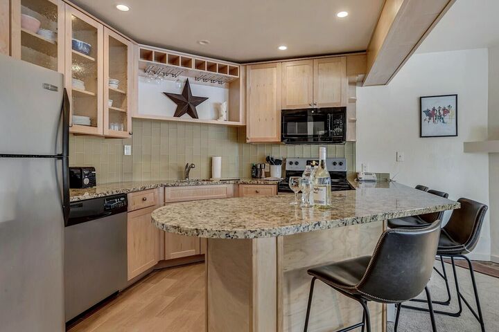 L103 - Studio Kitchen