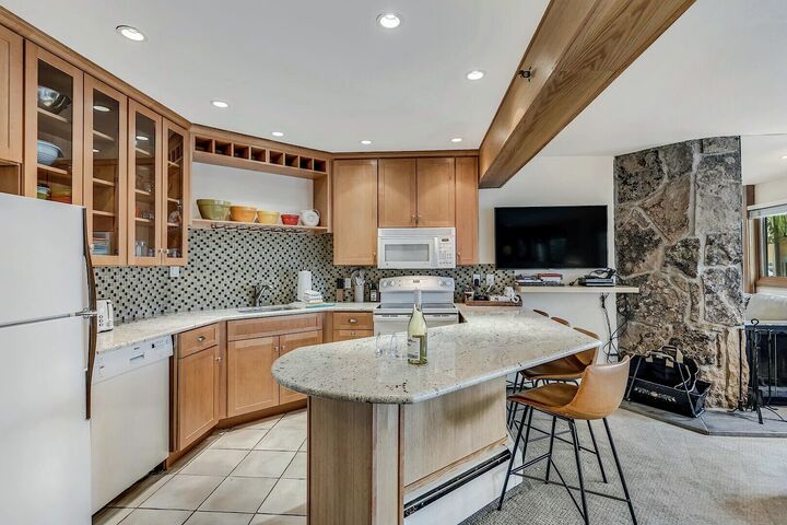 L105 - Studio Kitchen
